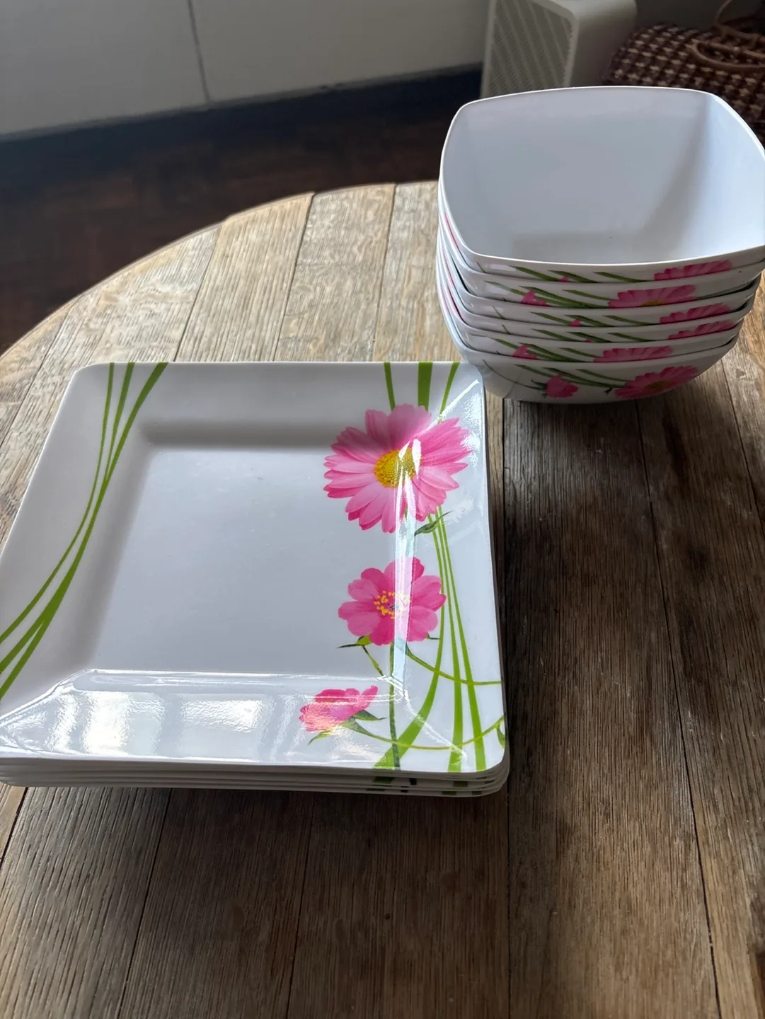 Floral Melamine Dinnerware Set - Bowls & Plates thumbnail