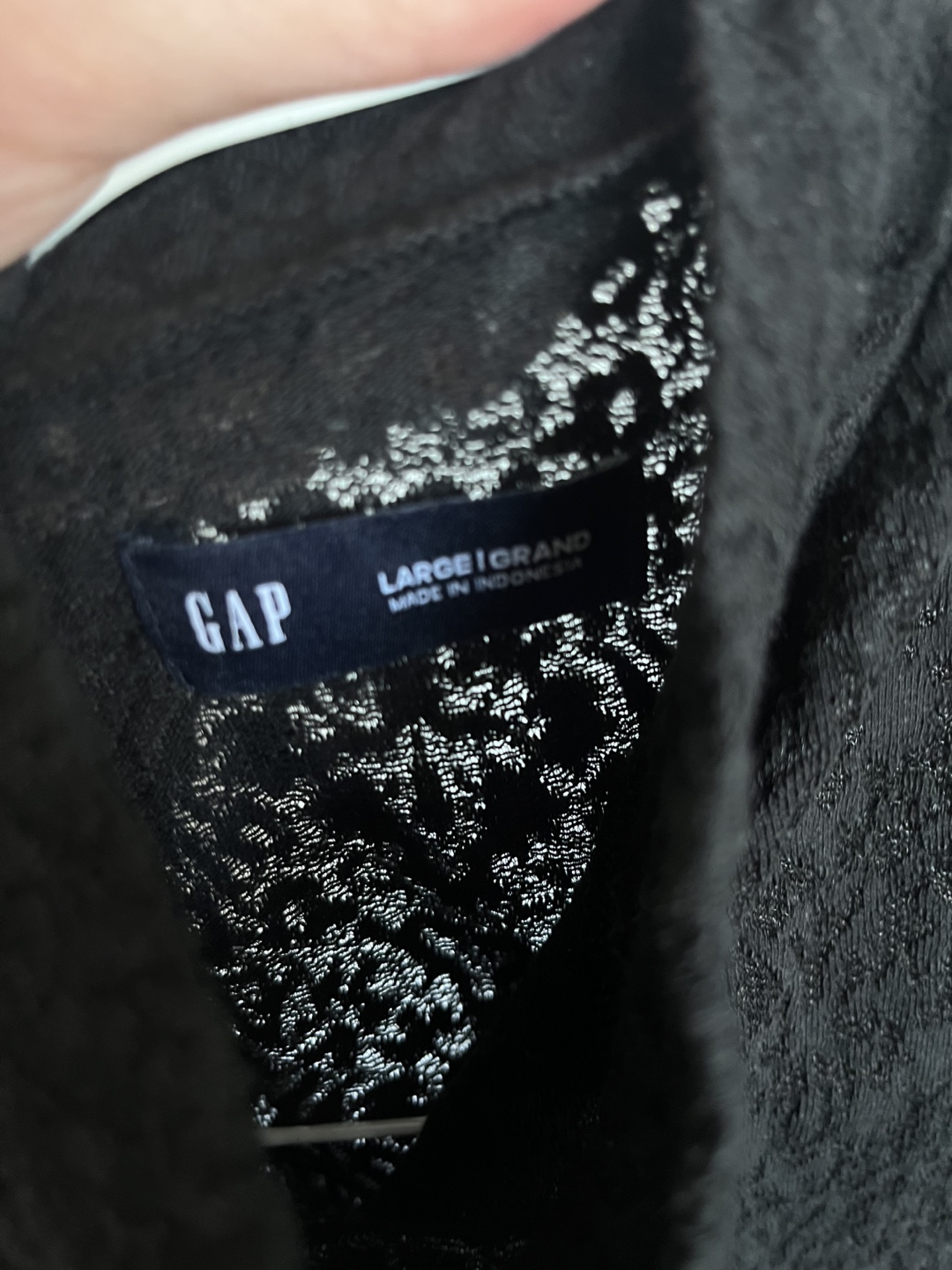 Gap black sleeveless mock neck top - photo 3
