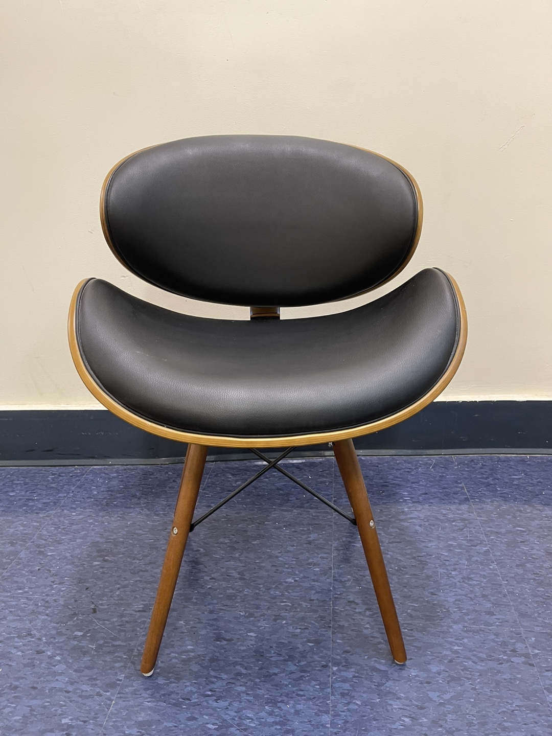 Mid Century Modern Design Dining Chair