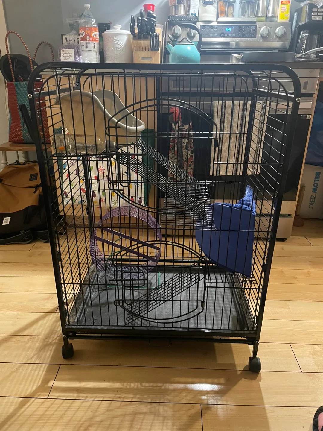 Metal small animal cage With accessories! thumbnail