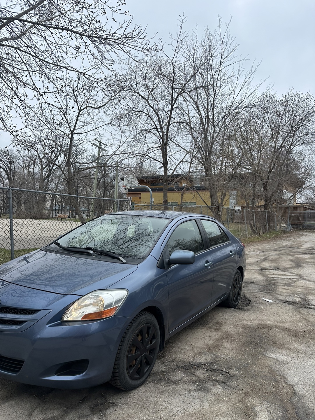2007 Toyota Yaris Sedan - photo 3
