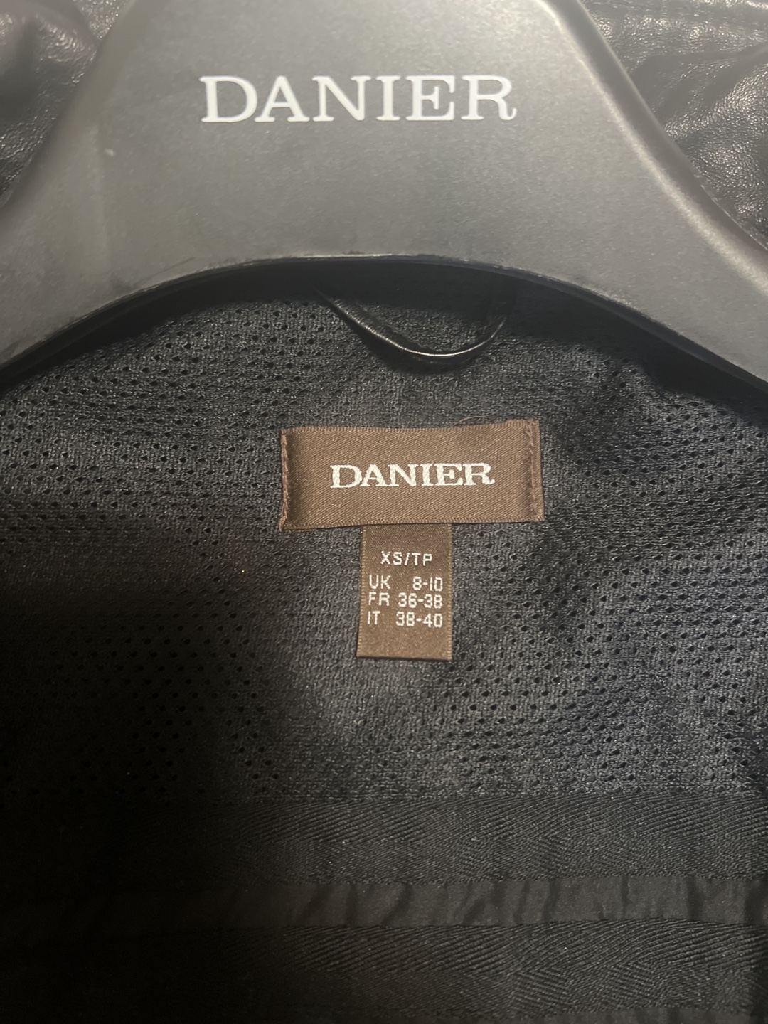 Danier Black Leather Jacket - Size XS/TP - photo 2