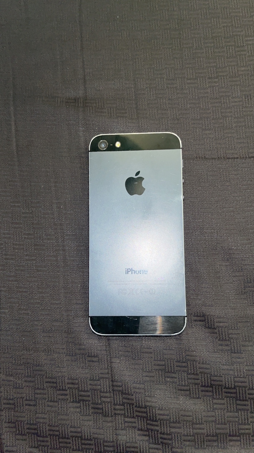 iPhone 5 Black 16GB - photo 2