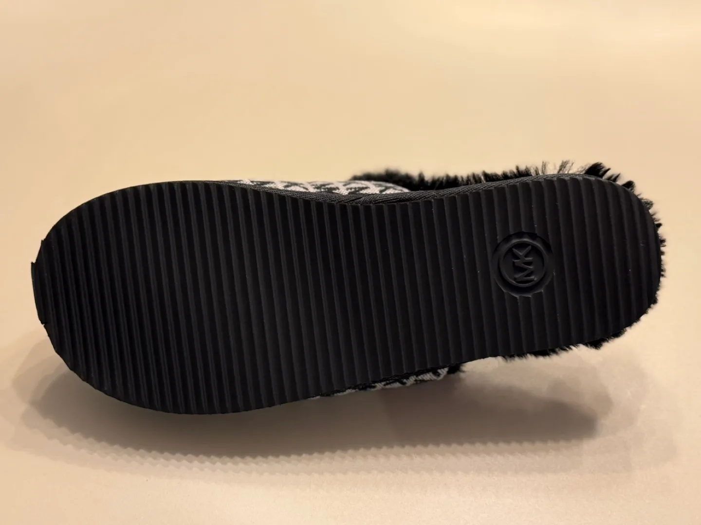 Michael Kors Logo Slippers— Brand new image indicator(5)