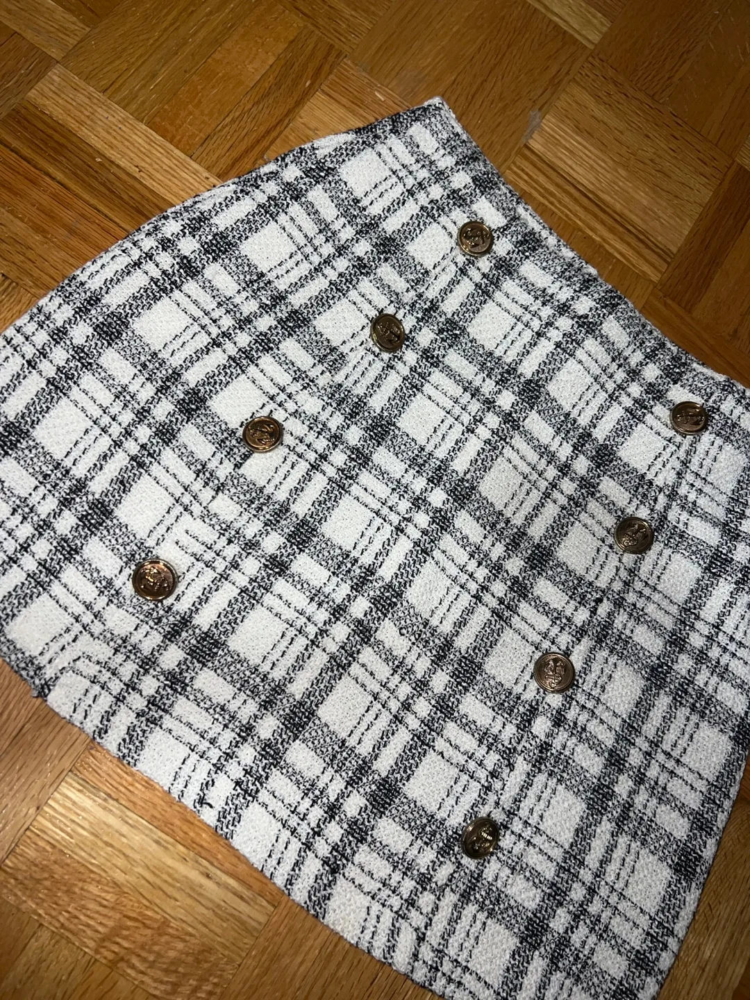 Black and White Tweed Mini Skirt image indicator(3)