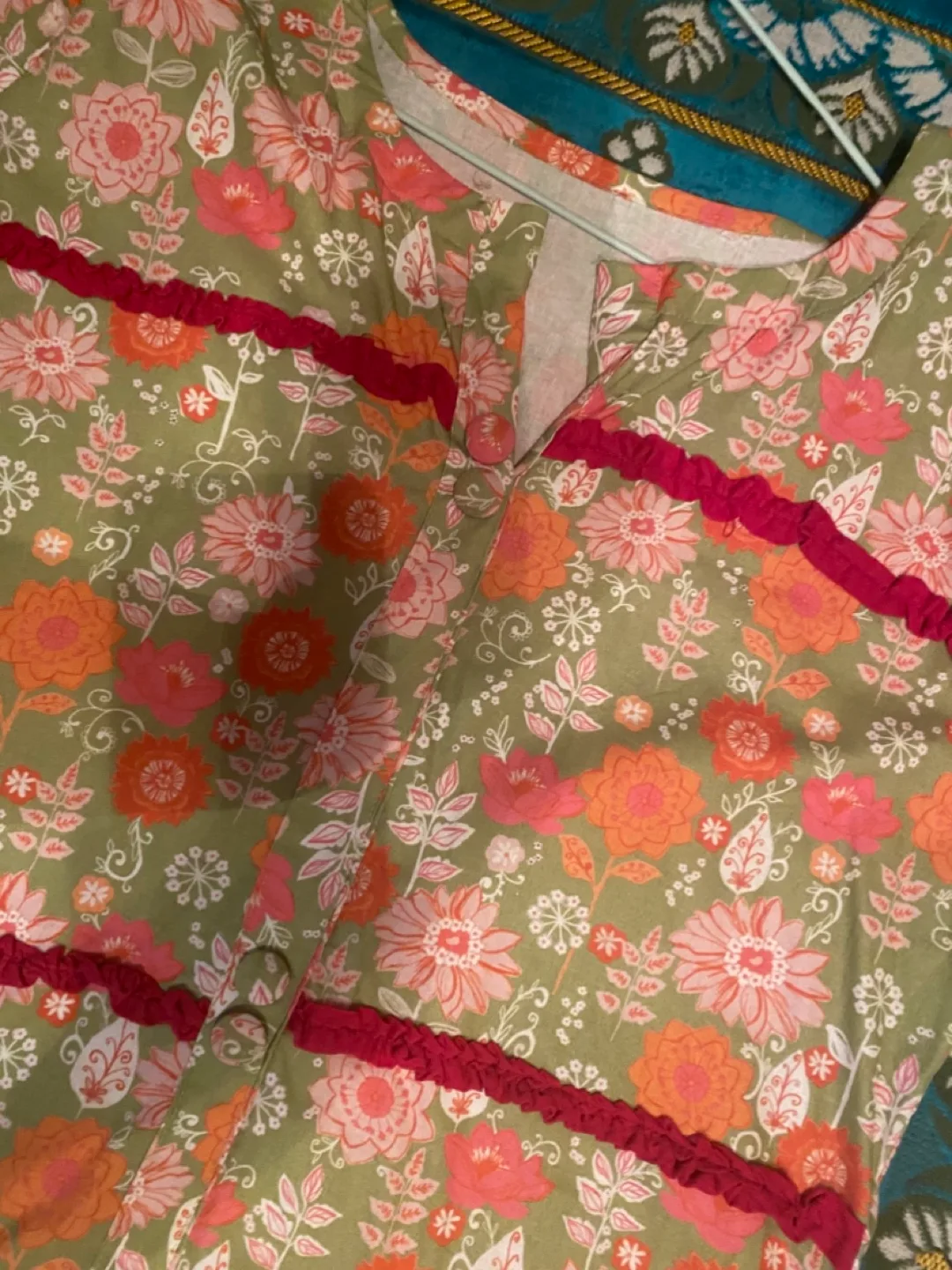Women's Floral Kurti and Trousers Set thumbnail