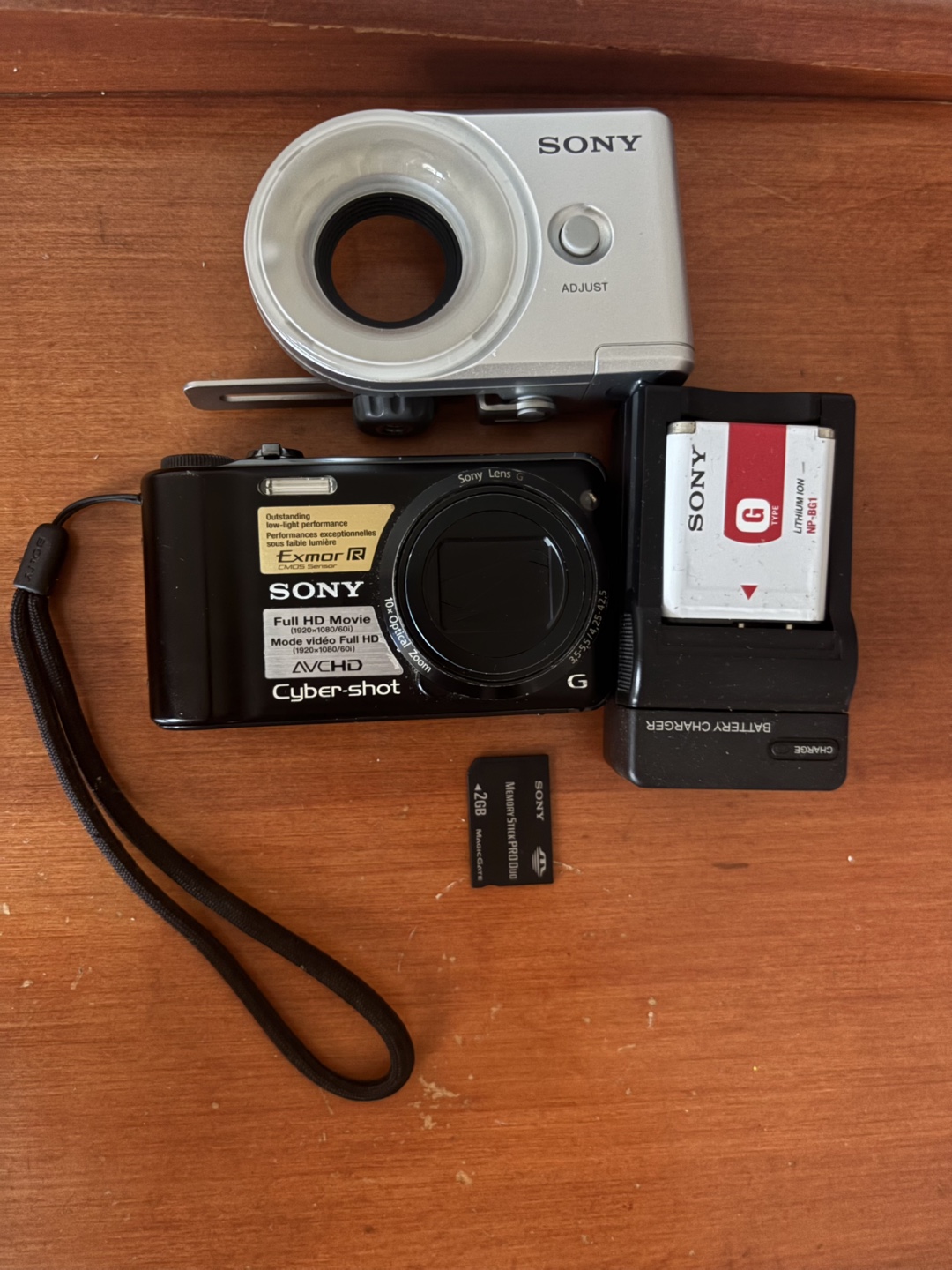 Sony Cyber-shot DSC-WX50 Point and Shoot Camera with Accessories