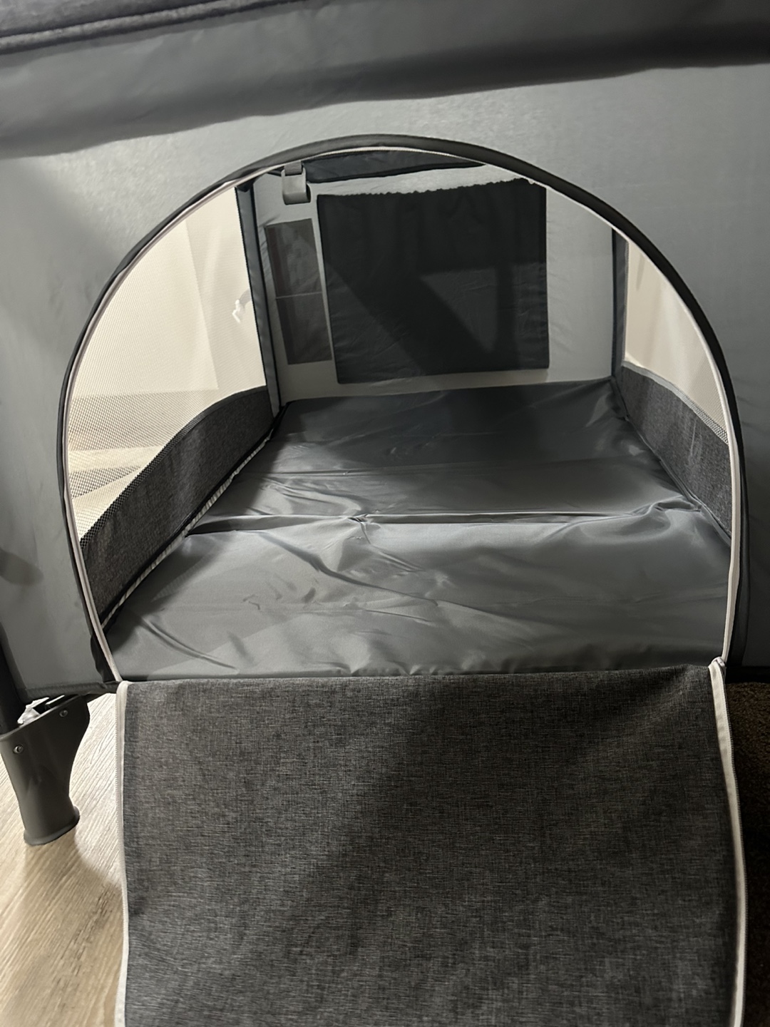 Brand-new, never-used playard-style crib, oversized - photo 5