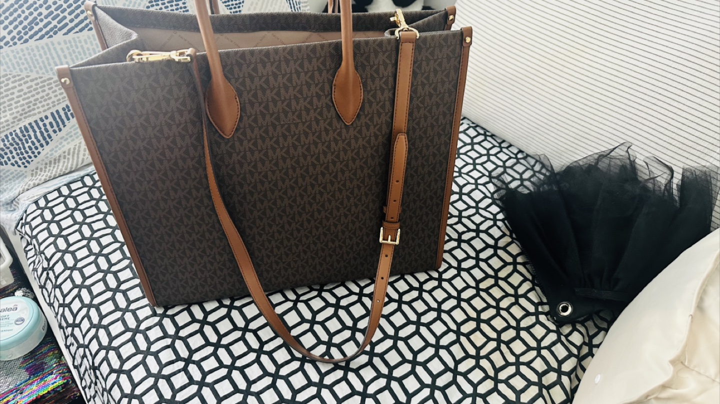 Michael Kors Brown Logo Tote Bag - photo 2
