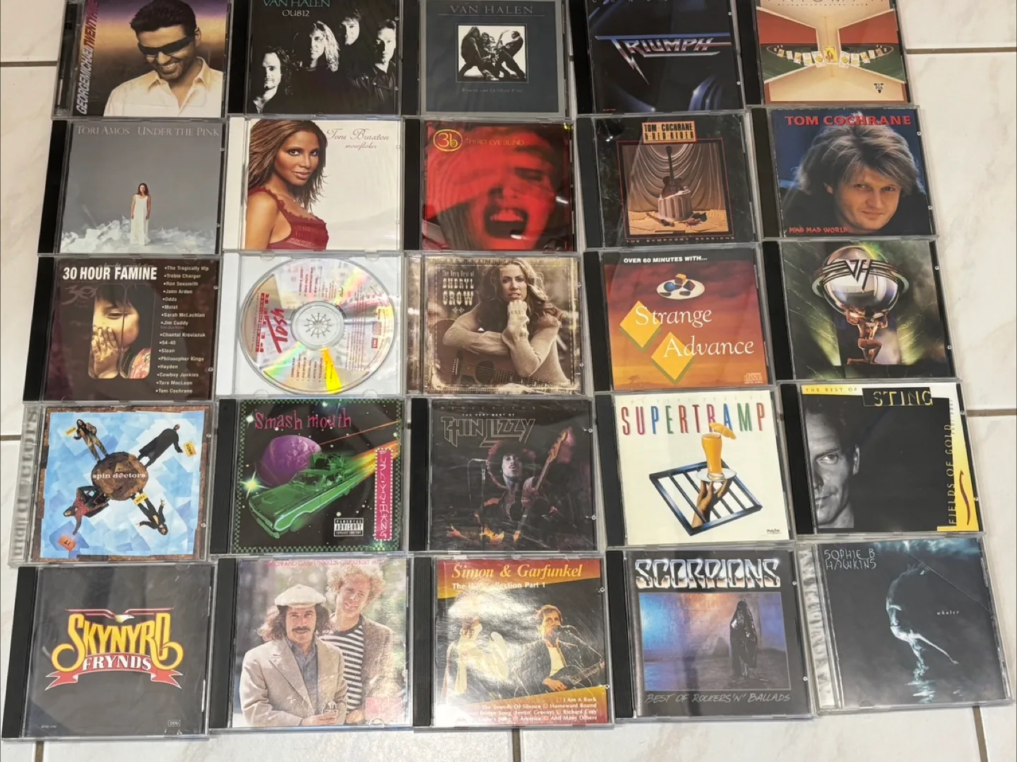 Lot of 200+ CD disc collection image indicator(3)