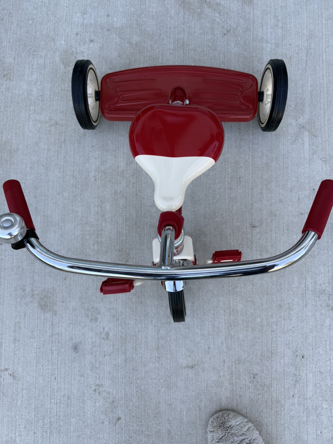 Radio Flyer Tricycle - photo 2