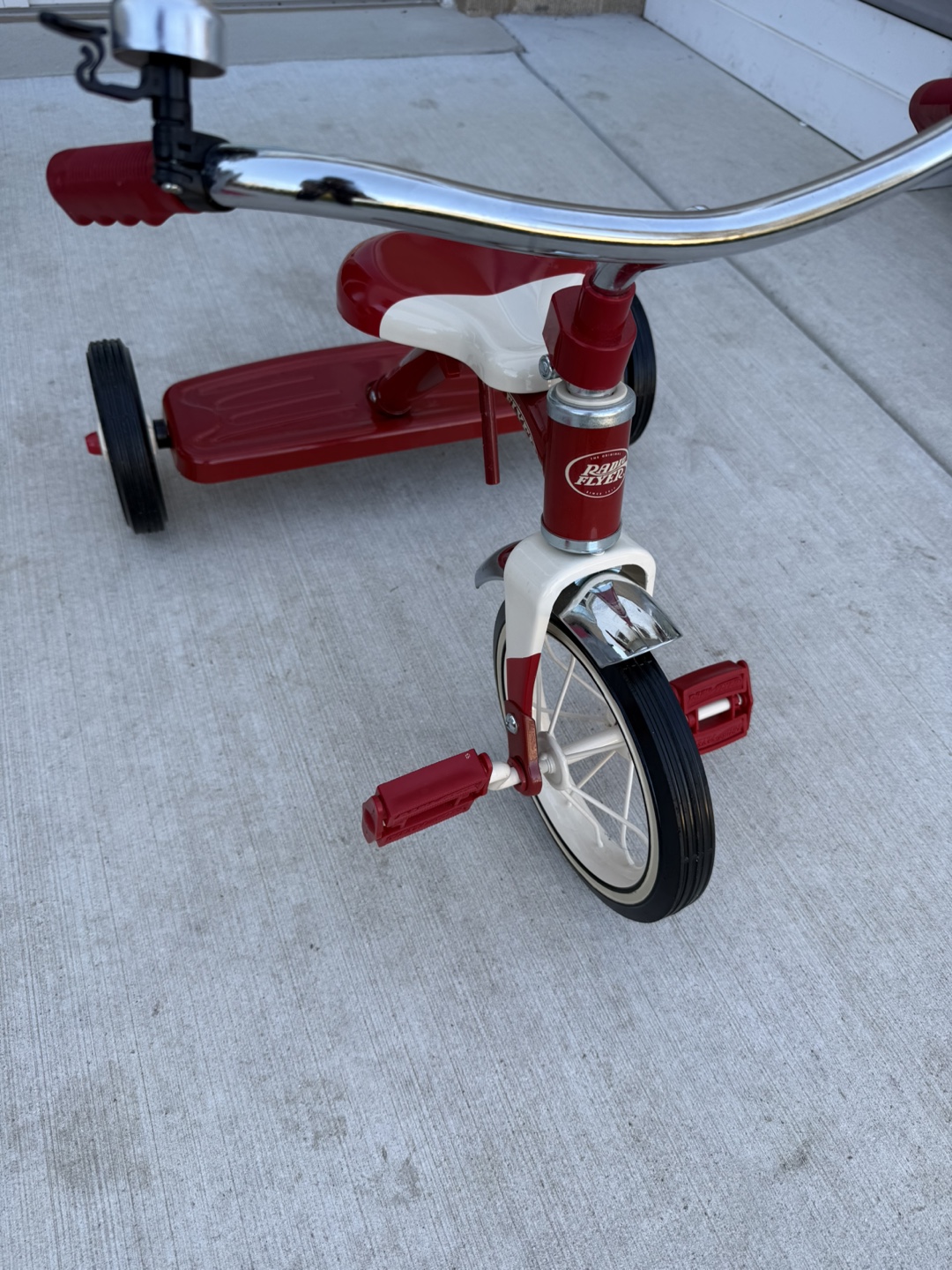 Radio Flyer Tricycle - photo 3