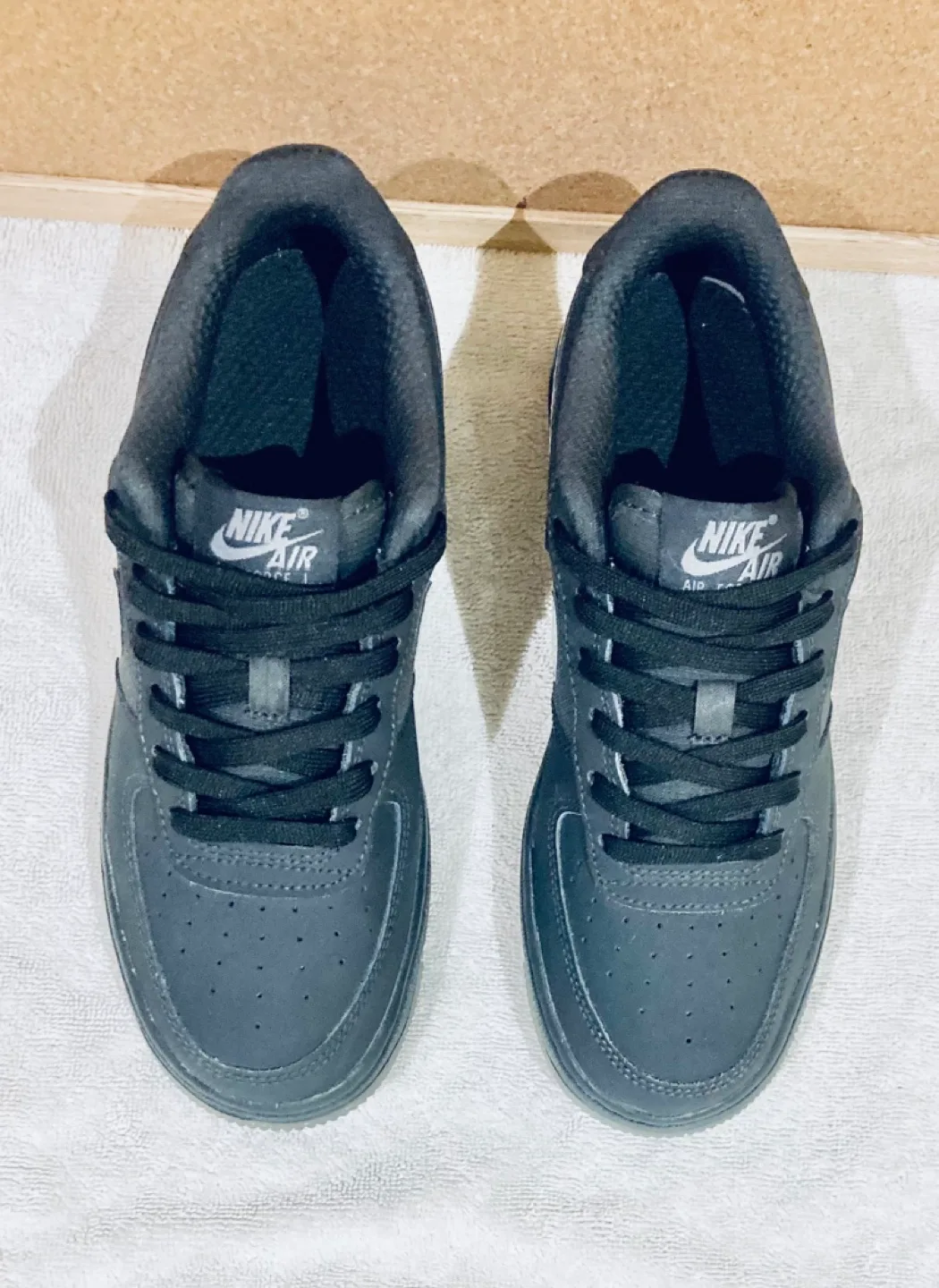 Nike Air Force 1 '07 Low Sneakers grey colour way image indicator(5)