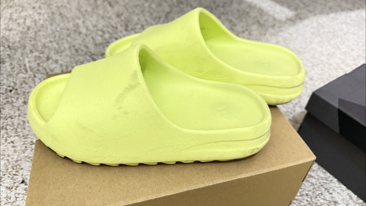 Yeezy Slide - Size 8 - Yellow - photo 2