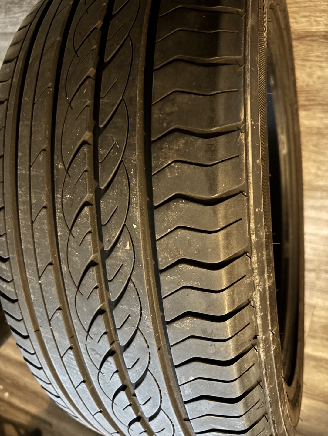 215/55ZR17  98W XL Centara Vanti HP Summer Tires - photo 5