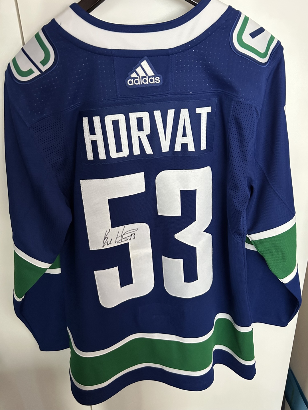 Bo Horvat Canucks Jersey - Signed - photo 2