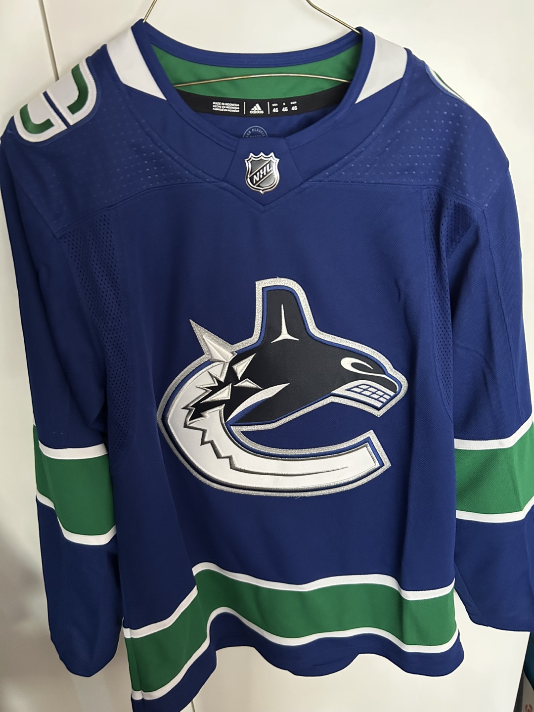 Adidas Vancouver Canucks NHL Jersey - Size 46