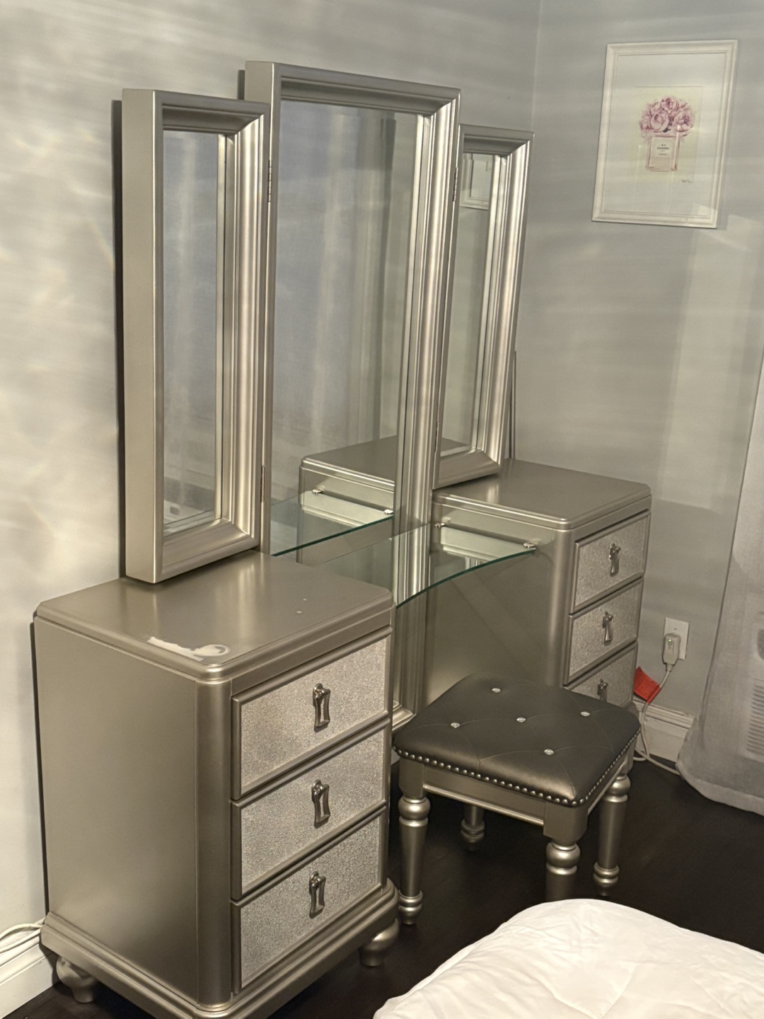 Silver Vanity Set with Tri-fold Mirror and Stool - photo 5
