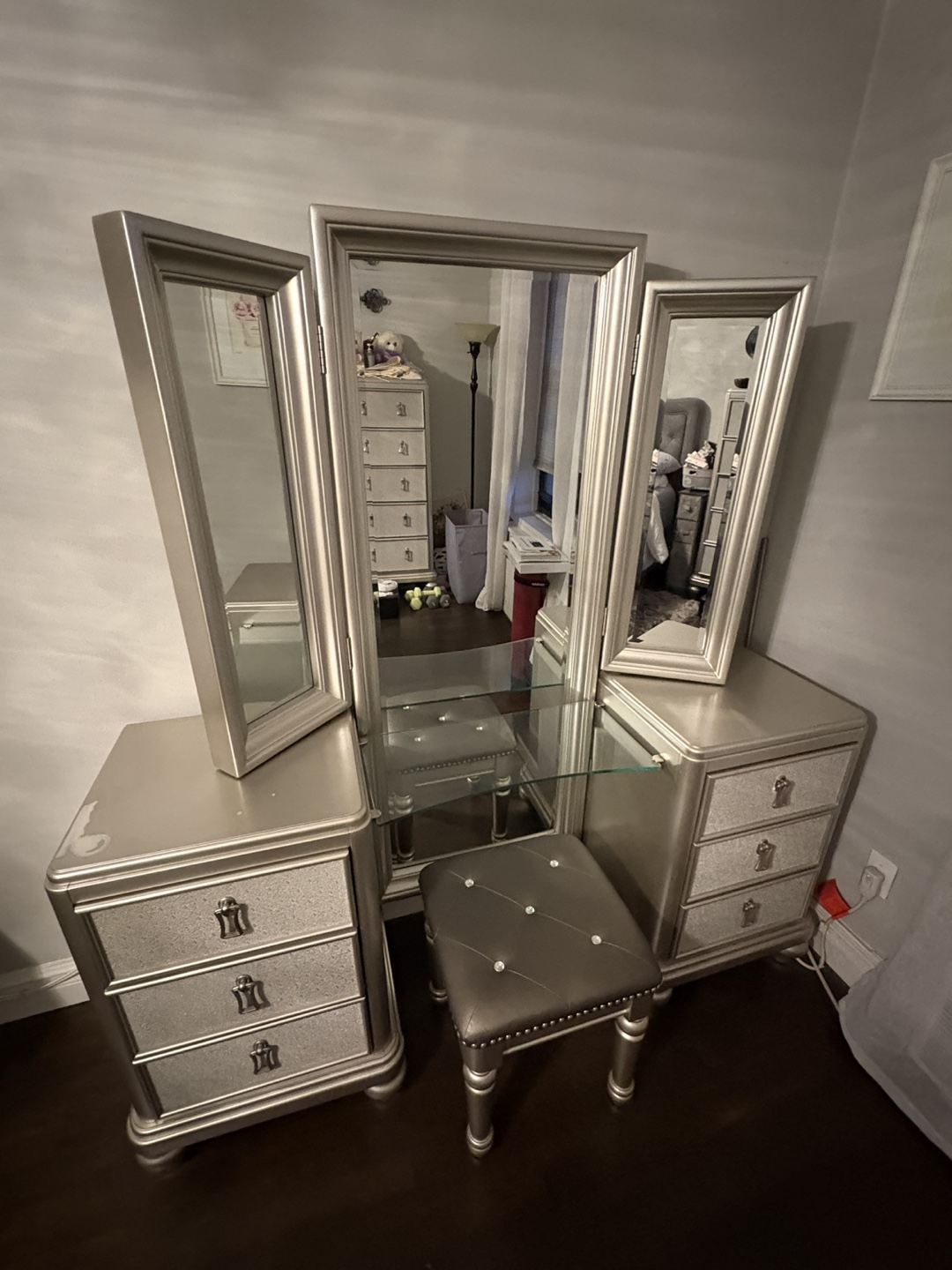 Silver Vanity Set with Tri-fold Mirror and Stool - photo 2