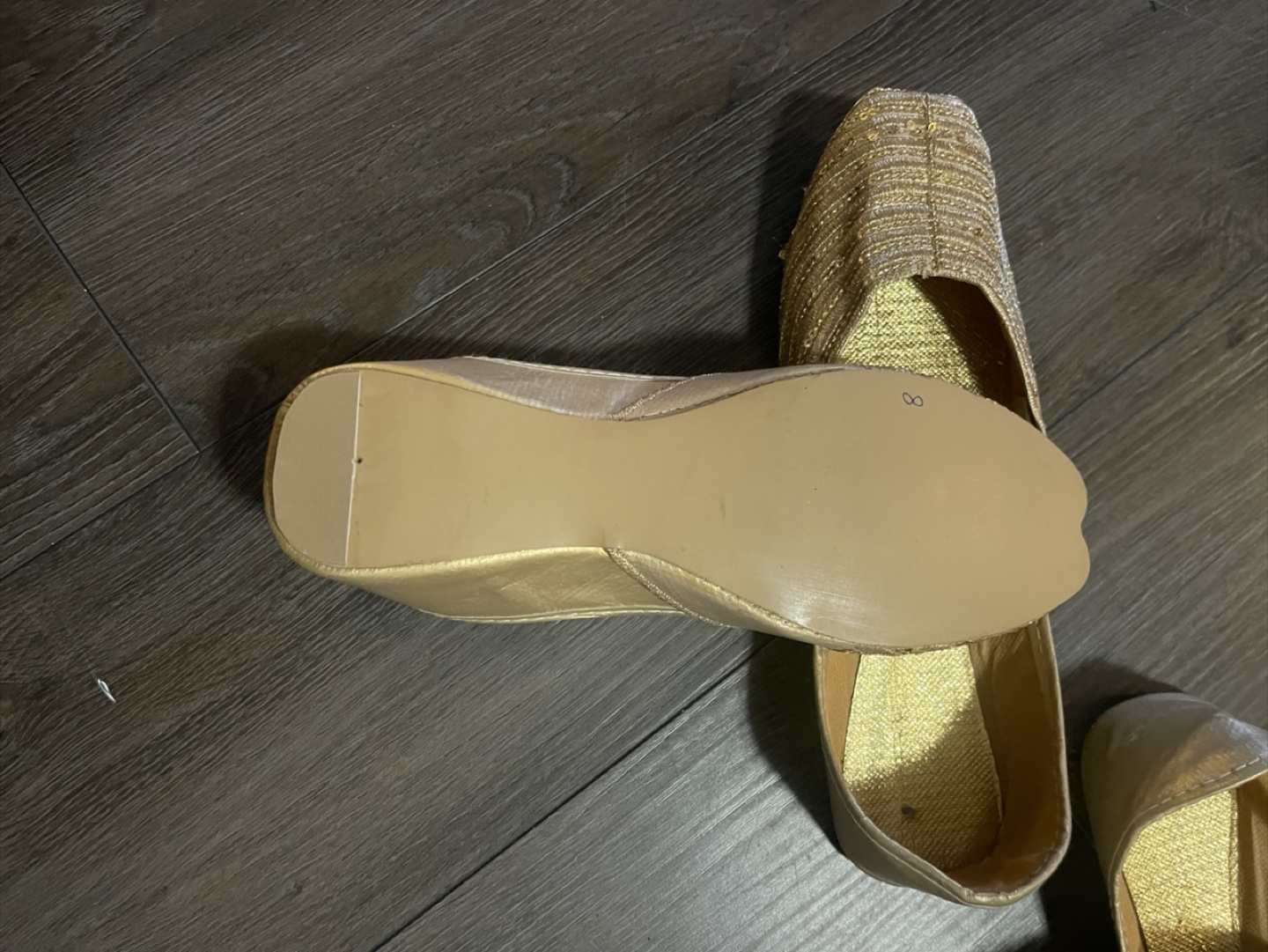 Gold Sequinned Punjabi Juttis - Size 8 & 9 - photo 3