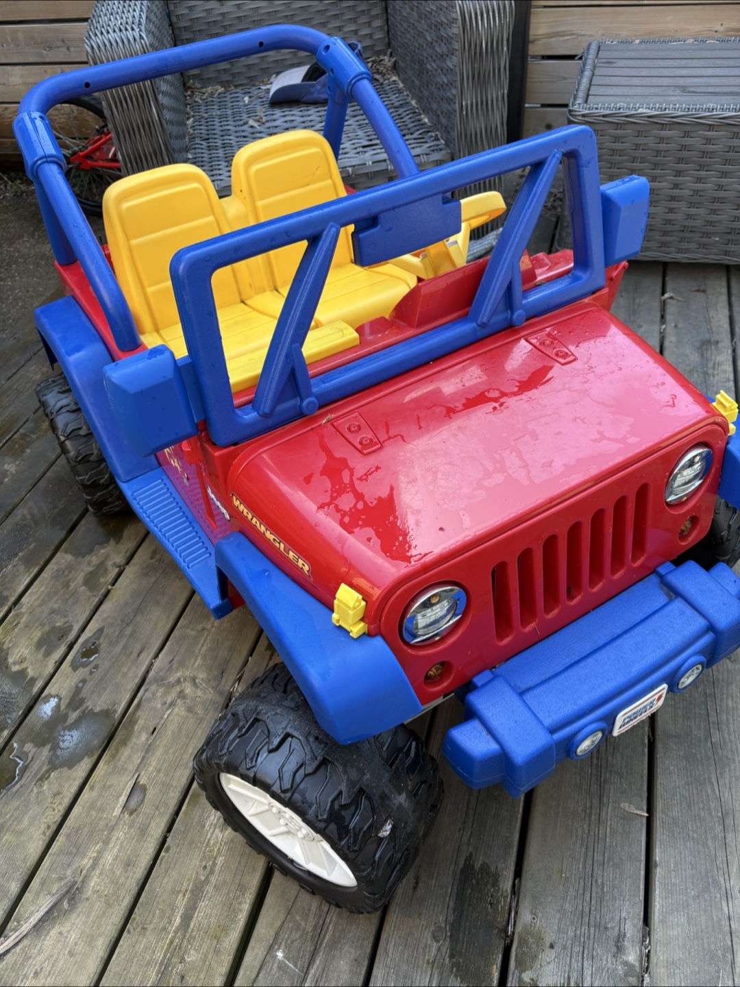 Jeep Power Wheels Wrangler Ride-On Toy Car - photo 2