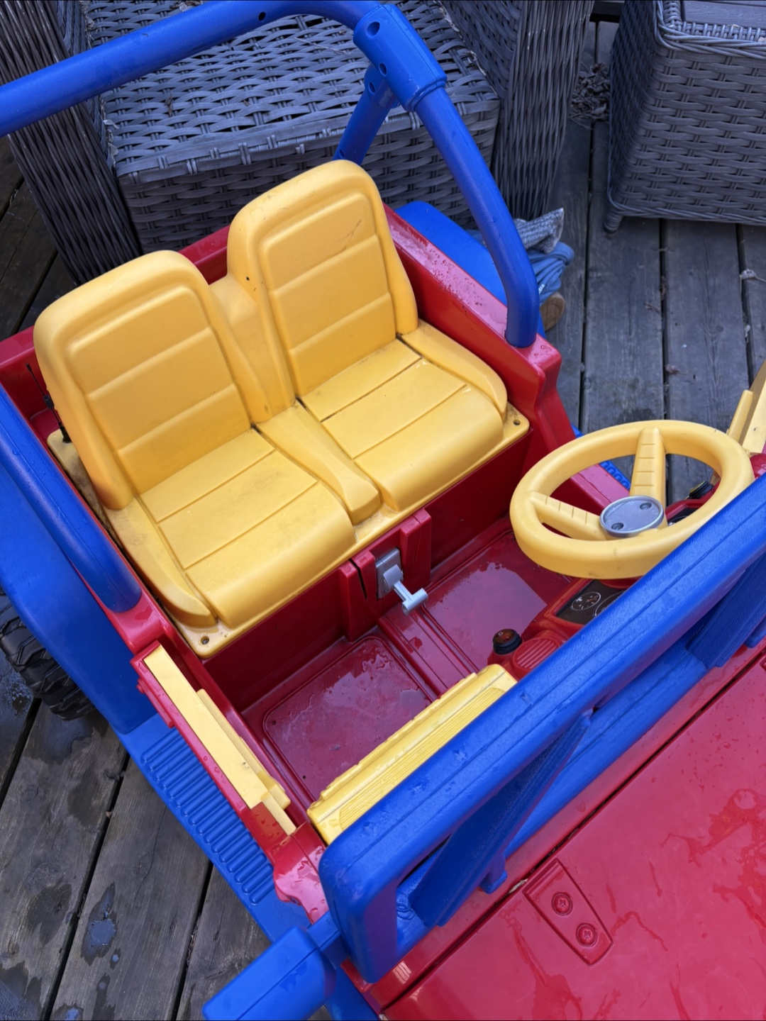 Jeep Power Wheels Wrangler Ride-On Toy Car - photo 5
