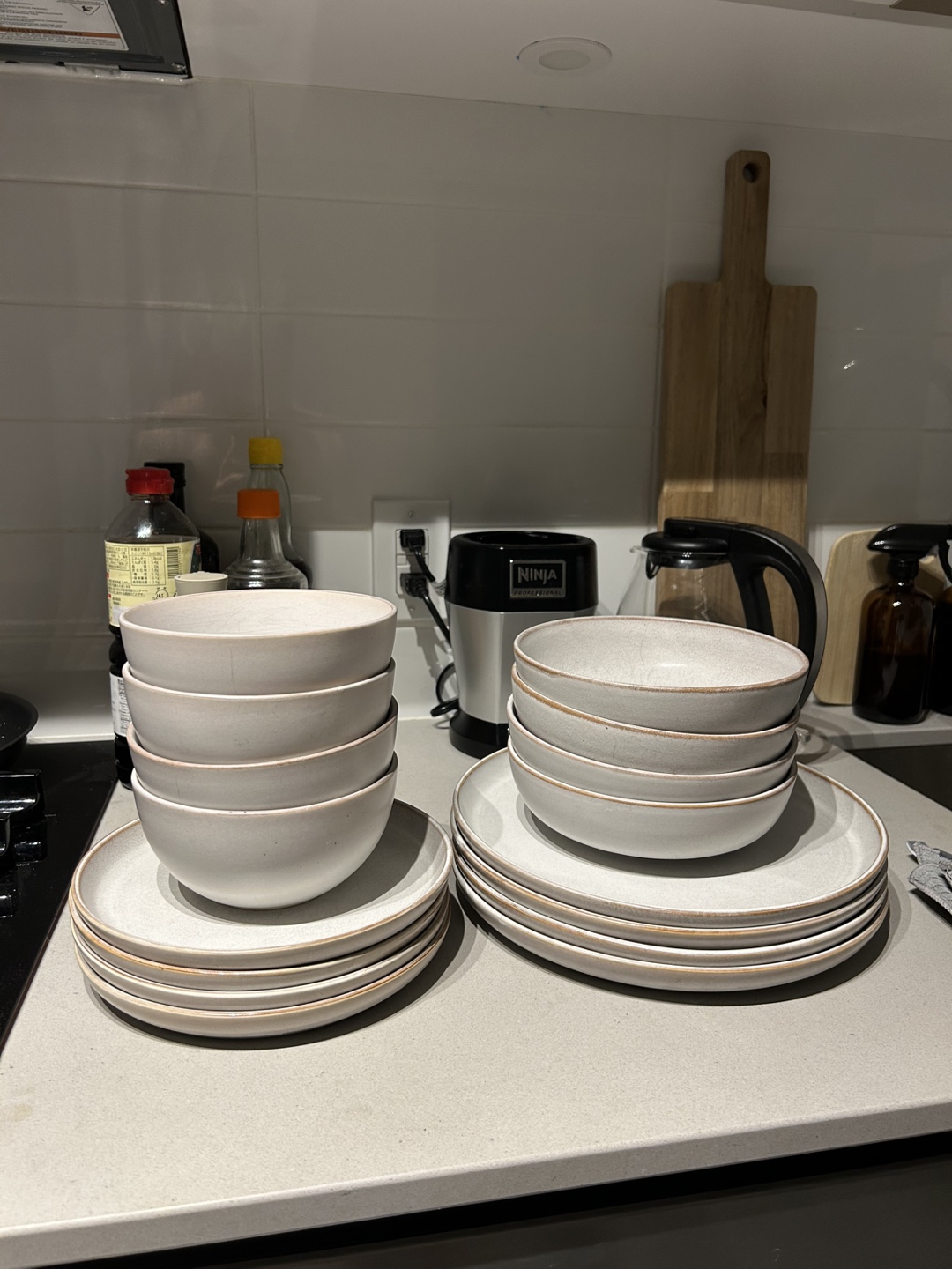 CANVAS Reactive Glaze 16-Piece Dinnerware Set.