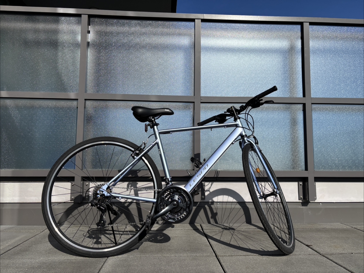 Hybrid bike - photo 2