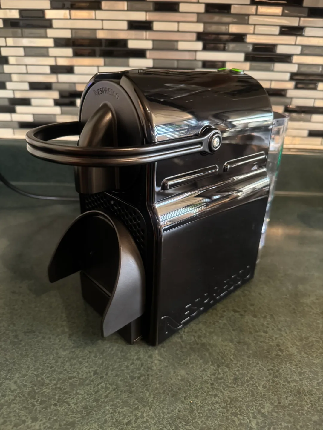 Nespresso Essenza Mini Coffee Machine - Black image indicator(5)