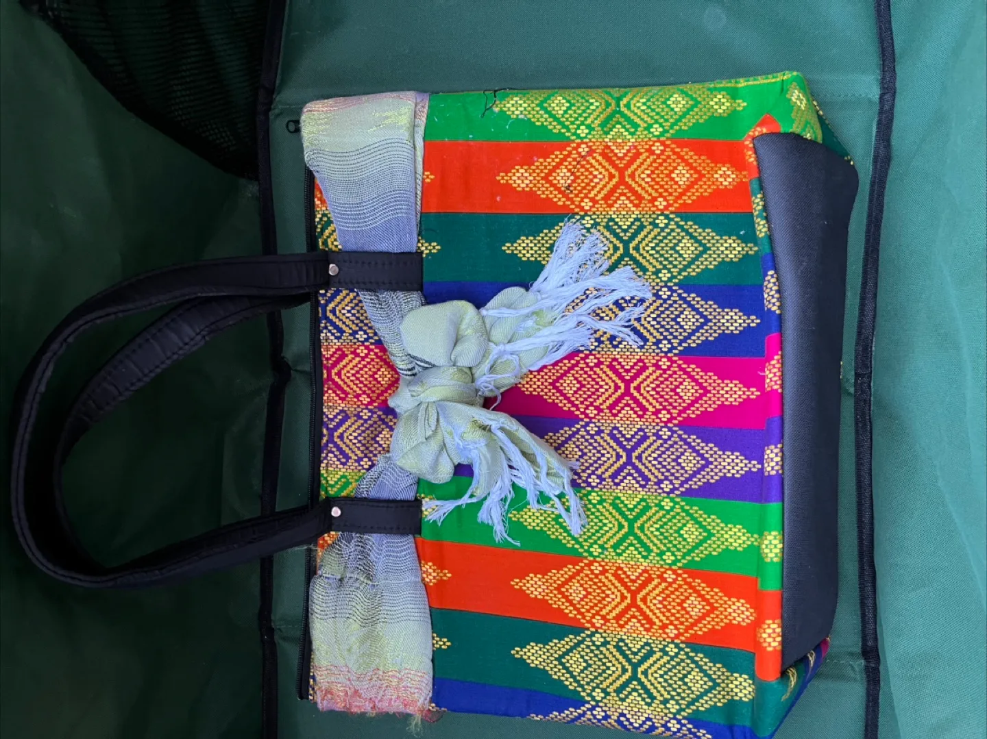 Four stylish handbags image indicator(4)