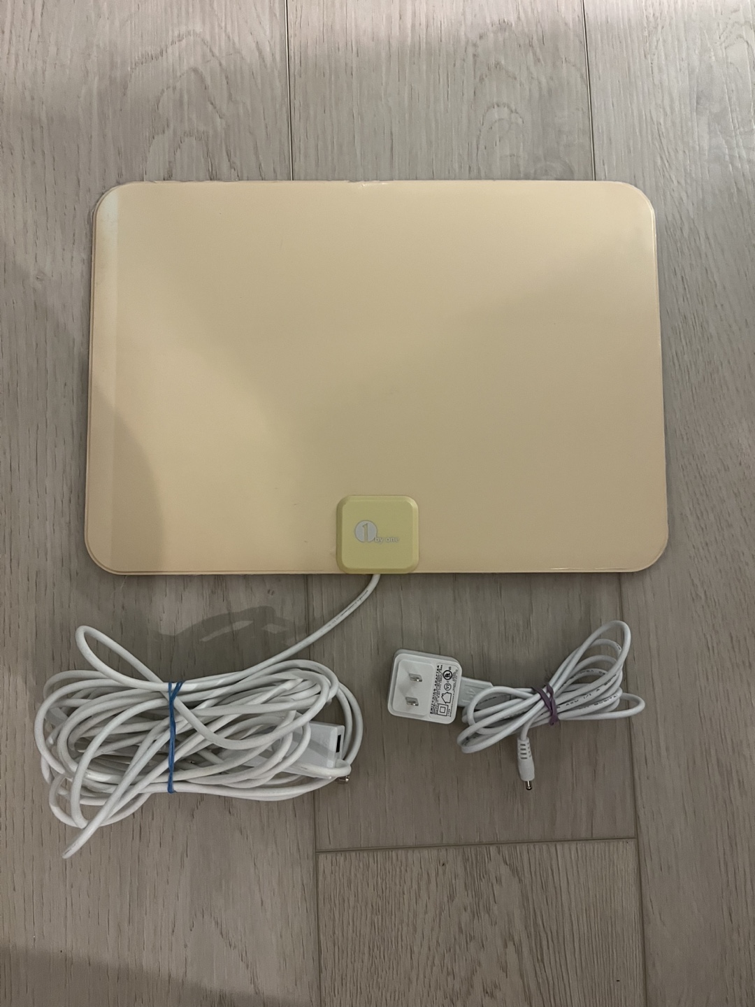 1byone Indoor HDTV Antenna for smart TV