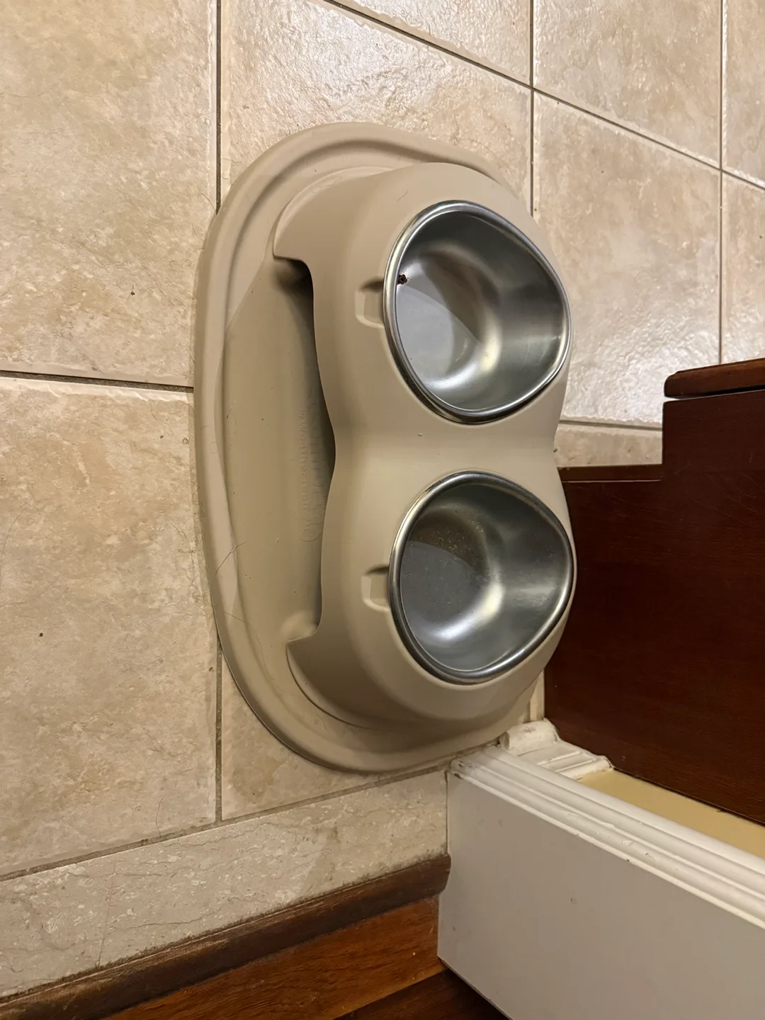 PetComfort by WeatherTech Wall-Mounted Double Dog Bowl image indicator(2)