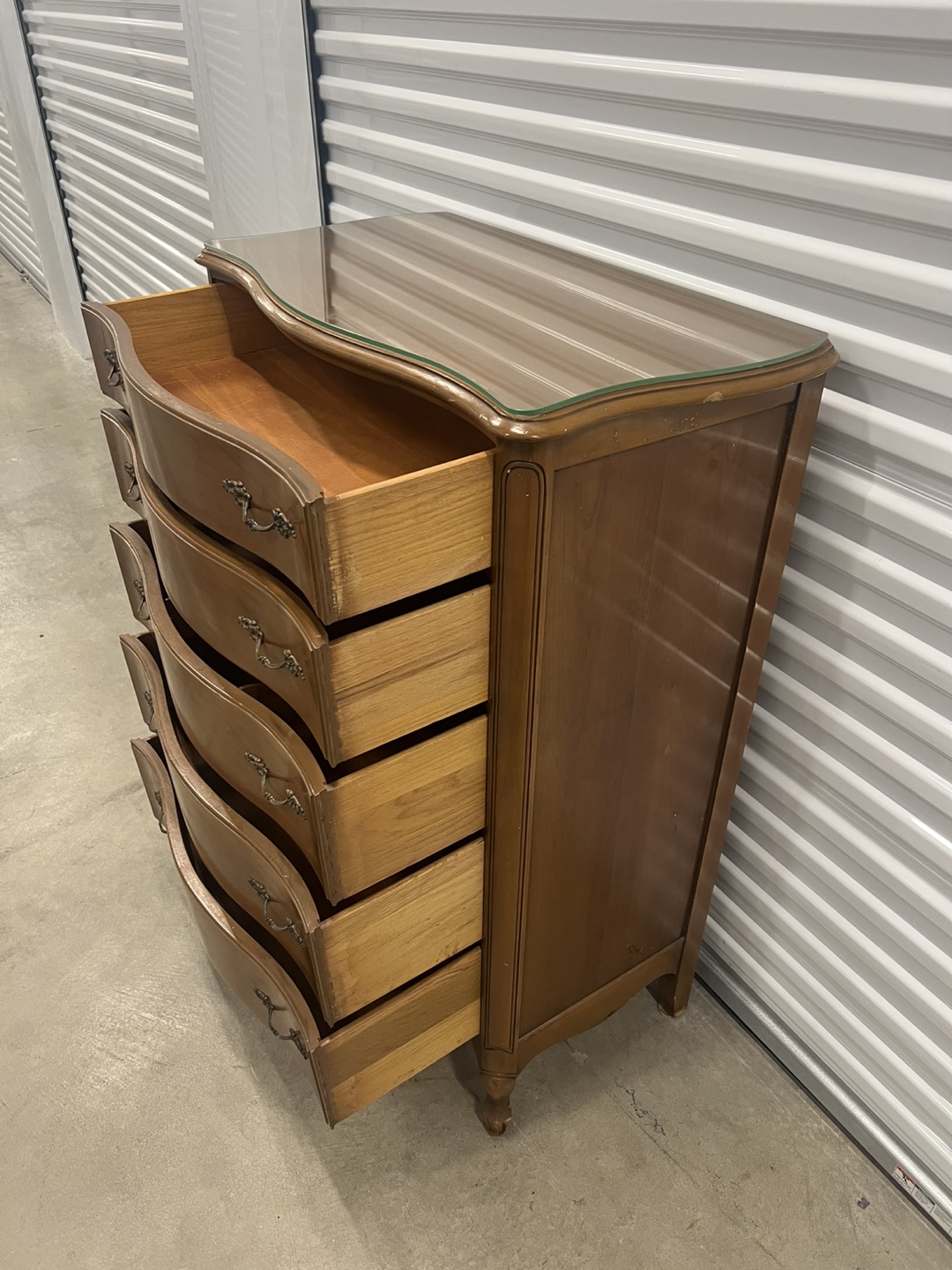French Provincial Chest of Drawers w/glass top - photo 2