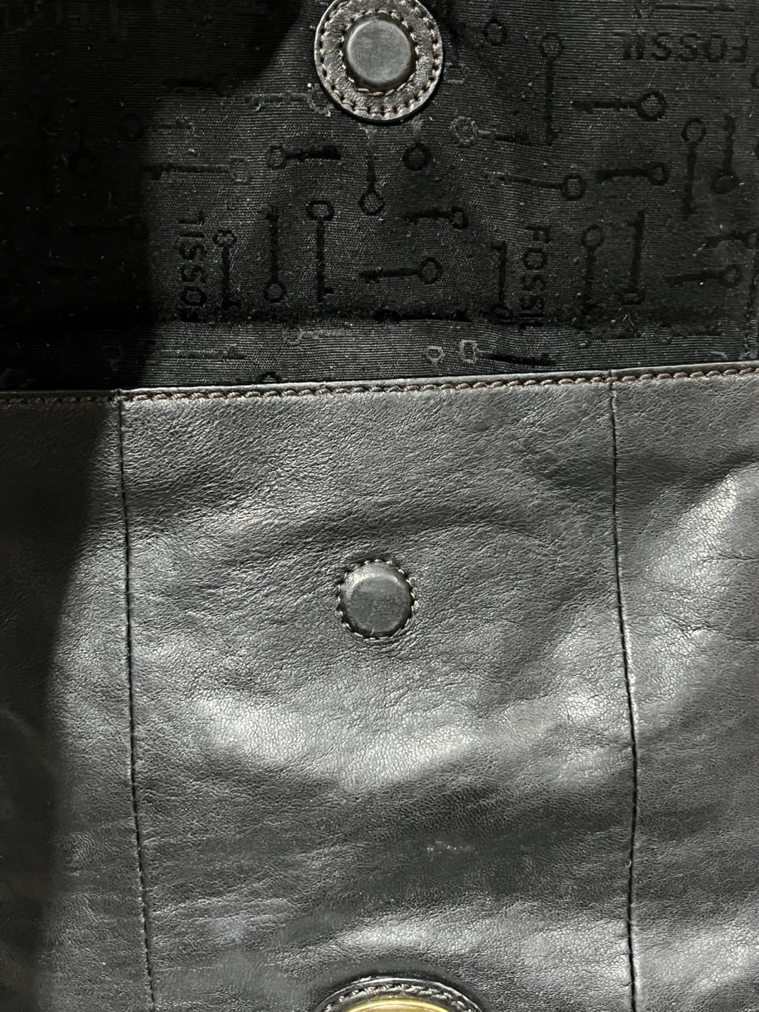 🖤 Black Fossil Maddox Leather Cross Body Bag 🖤 image indicator(5)