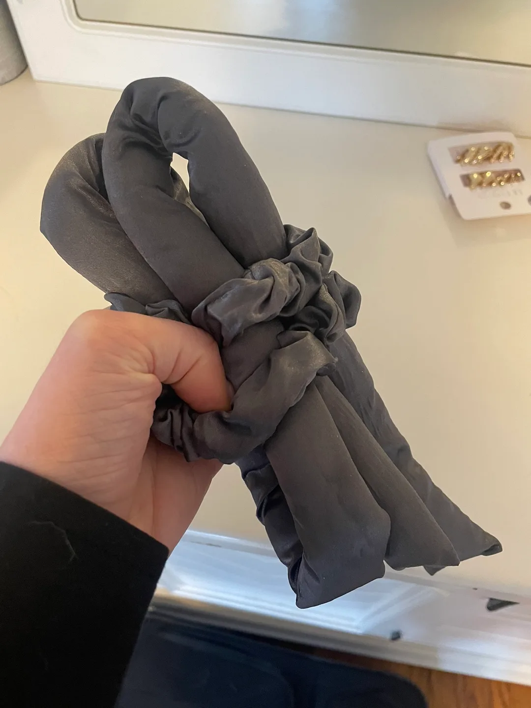 Dark Grey Satin Heatless Curl Set thumbnail