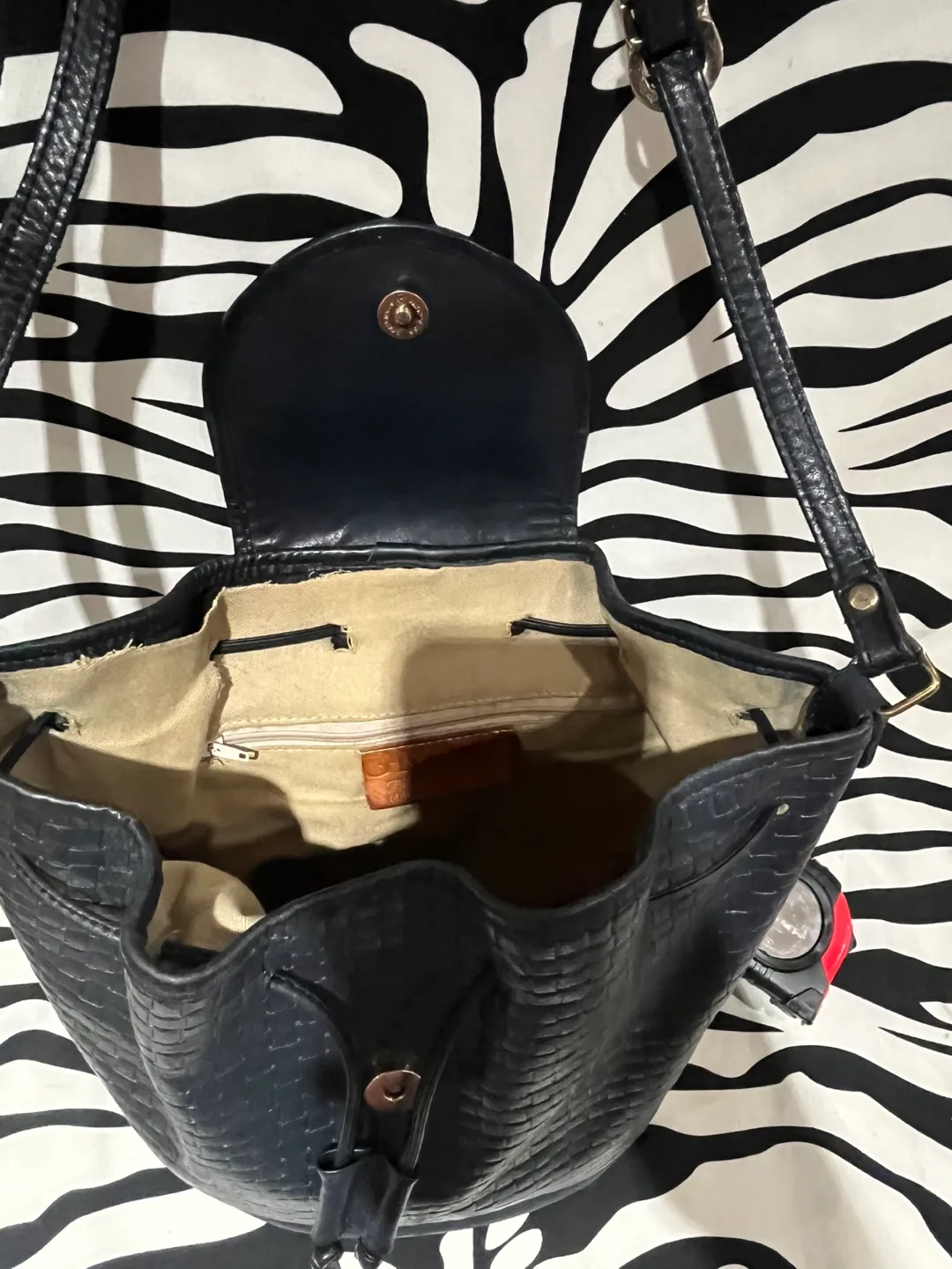 💙 Navy Blue Grinta Genuine Leather Bag 💙 image indicator(7)