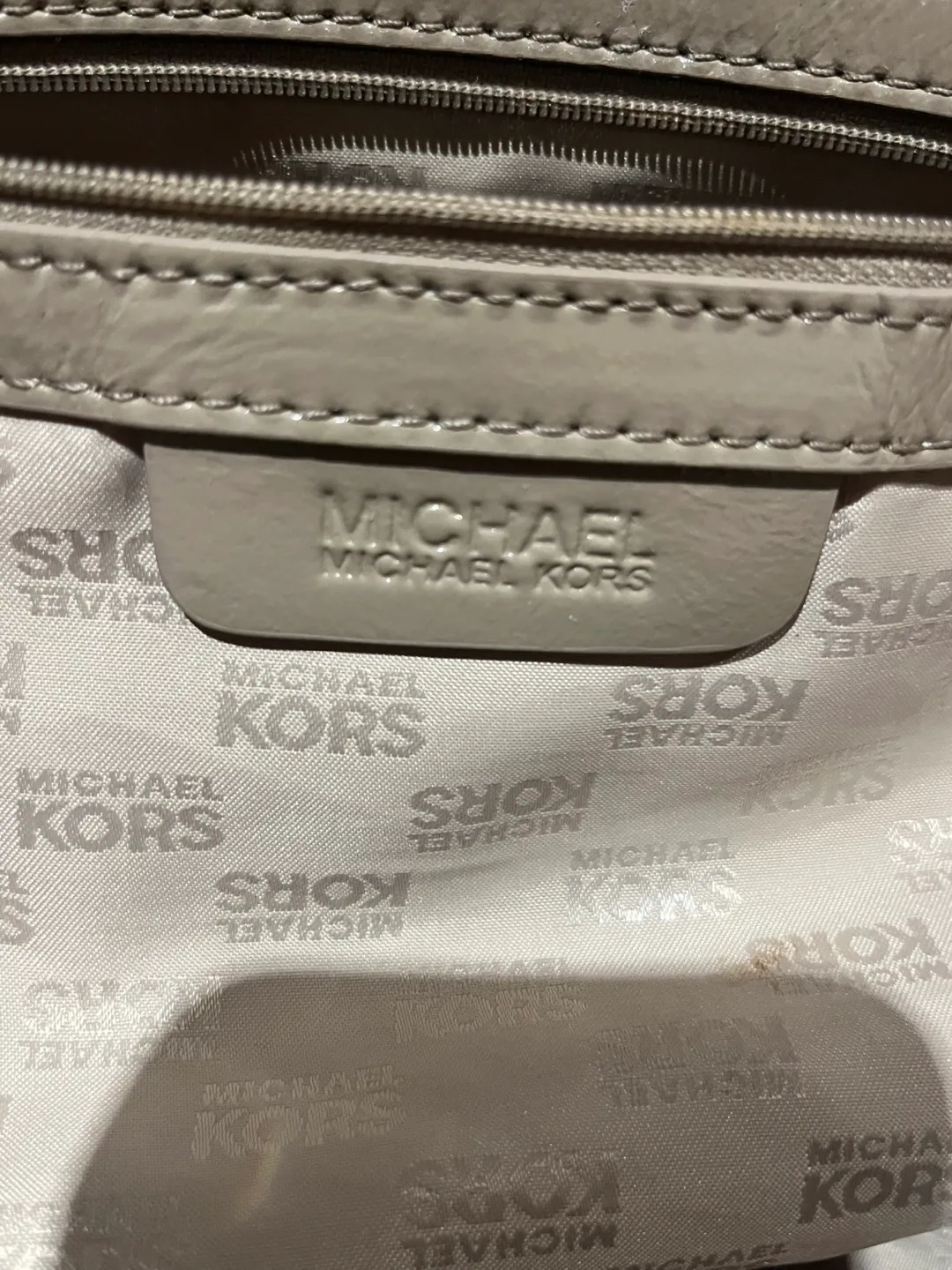 🌼 Michael Kors Newbury Large Beige Woven Suede Leather Bag image indicator(8)