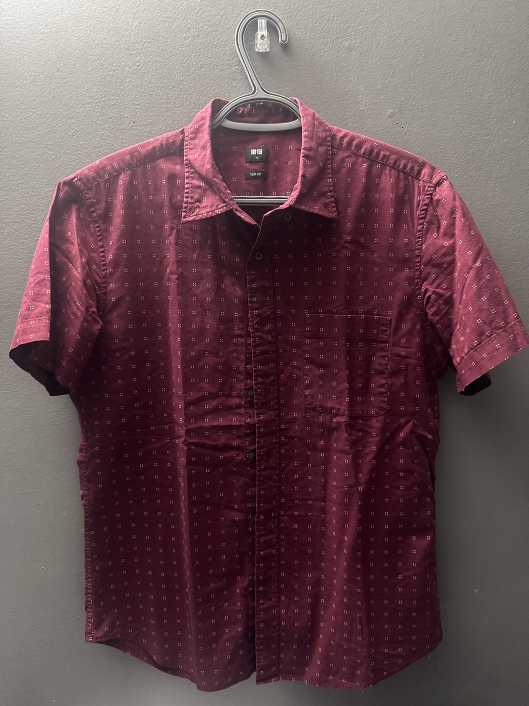 Uniqlo Men's Burgundy Short Sleeve Button-Down