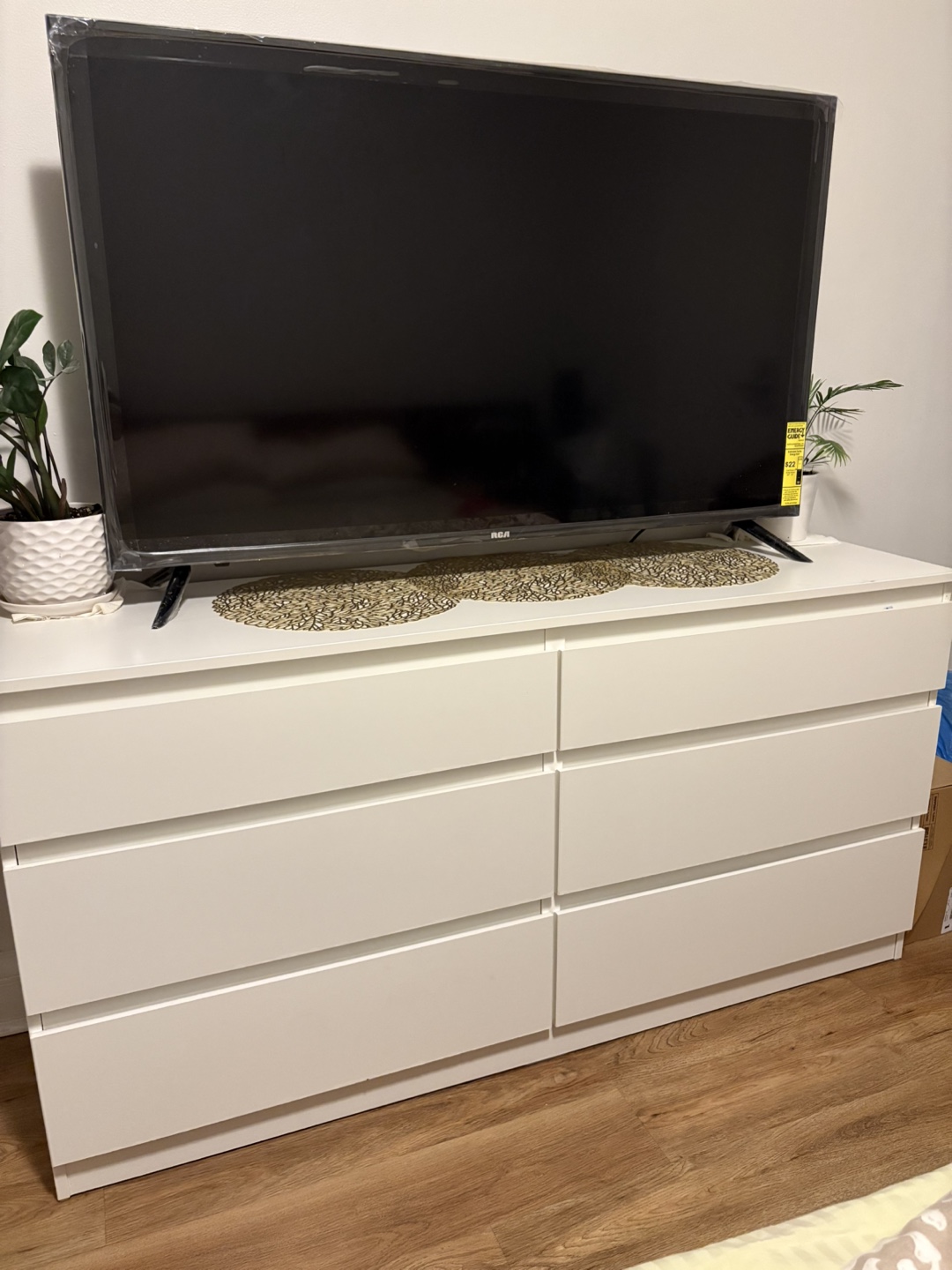 IKEA White MALM 6-Drawer Dresser