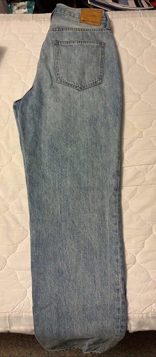 Denim Forum Jeans & Shorts - Sizes 28 & 29 image indicator(7)