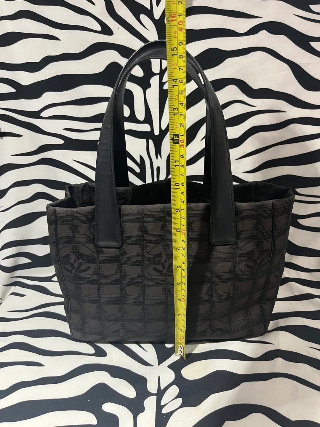 Chanel New Travel line Tote Bag Nylon Black & Brown image indicator(3)