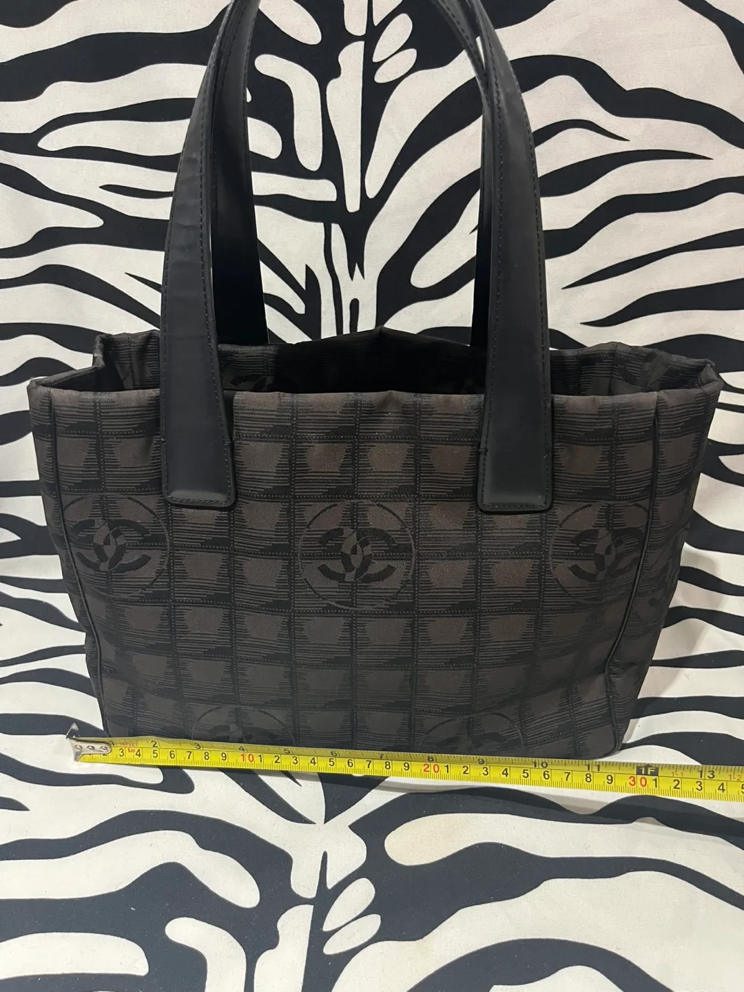 Chanel New Travel line Tote Bag Nylon Black & Brown image indicator(4)