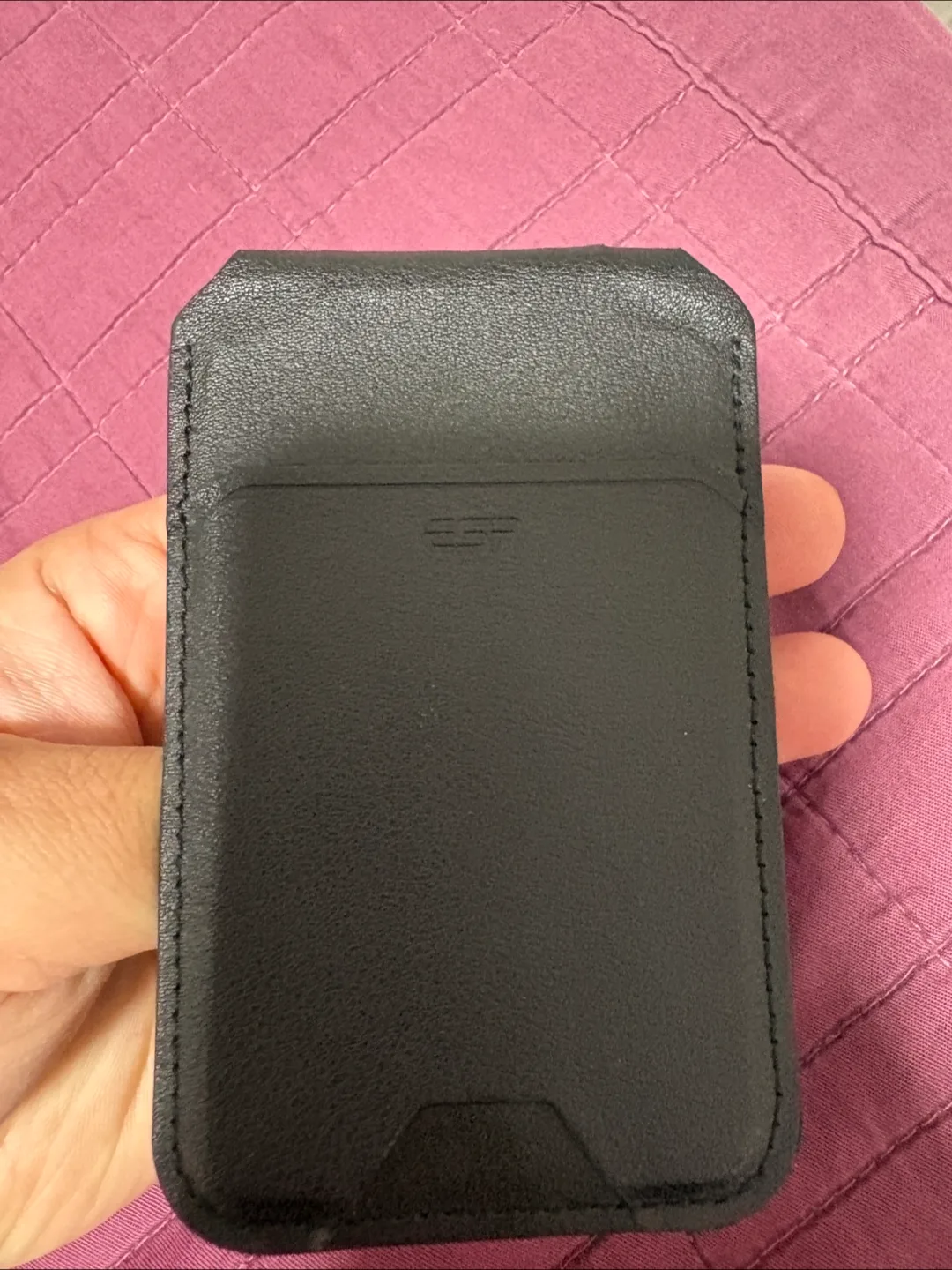 ESR HaloLock Wallet Stand - Black Vegan Leather image indicator(5)