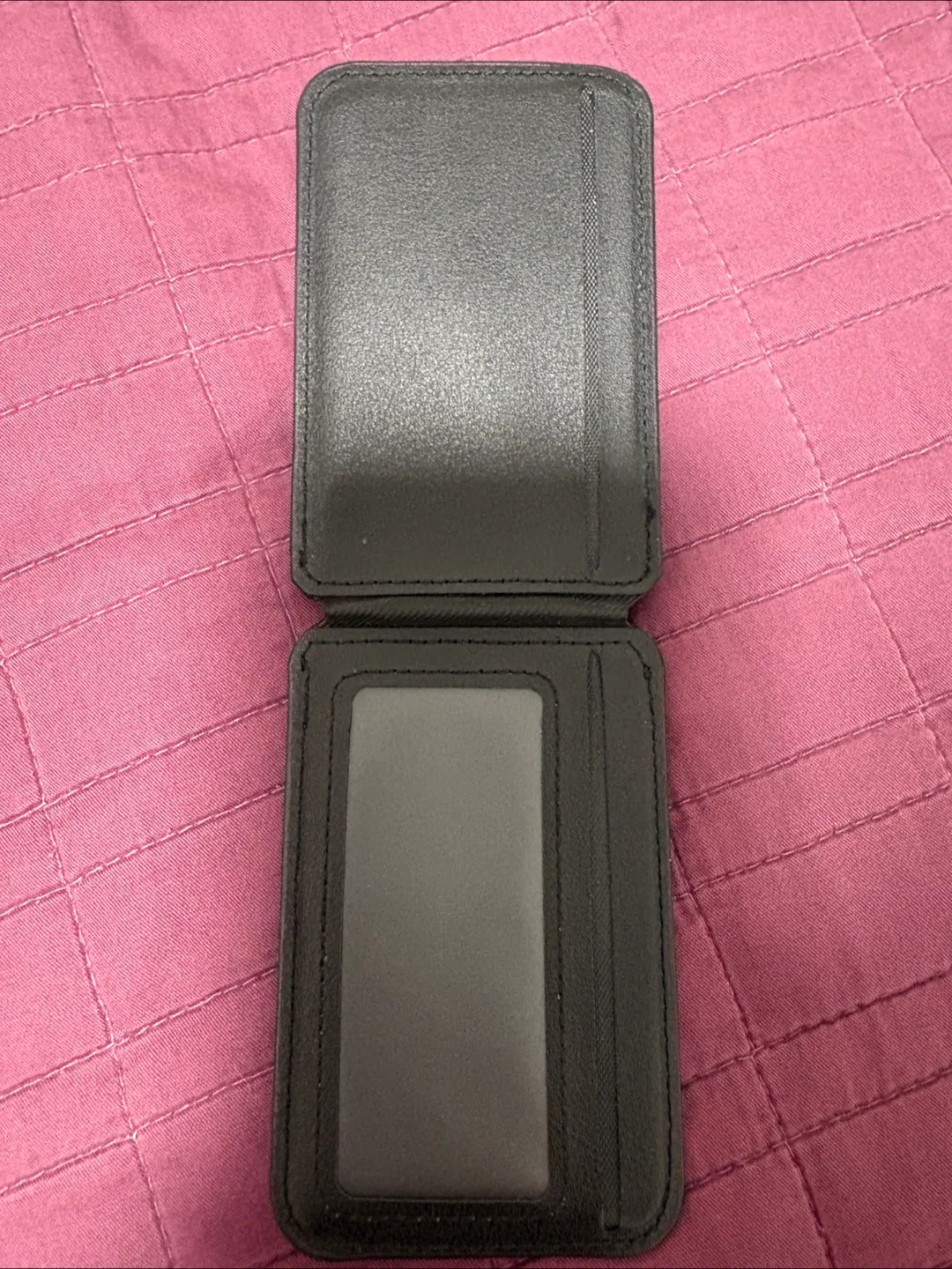 ESR HaloLock Wallet Stand - Black Vegan Leather image indicator(6)