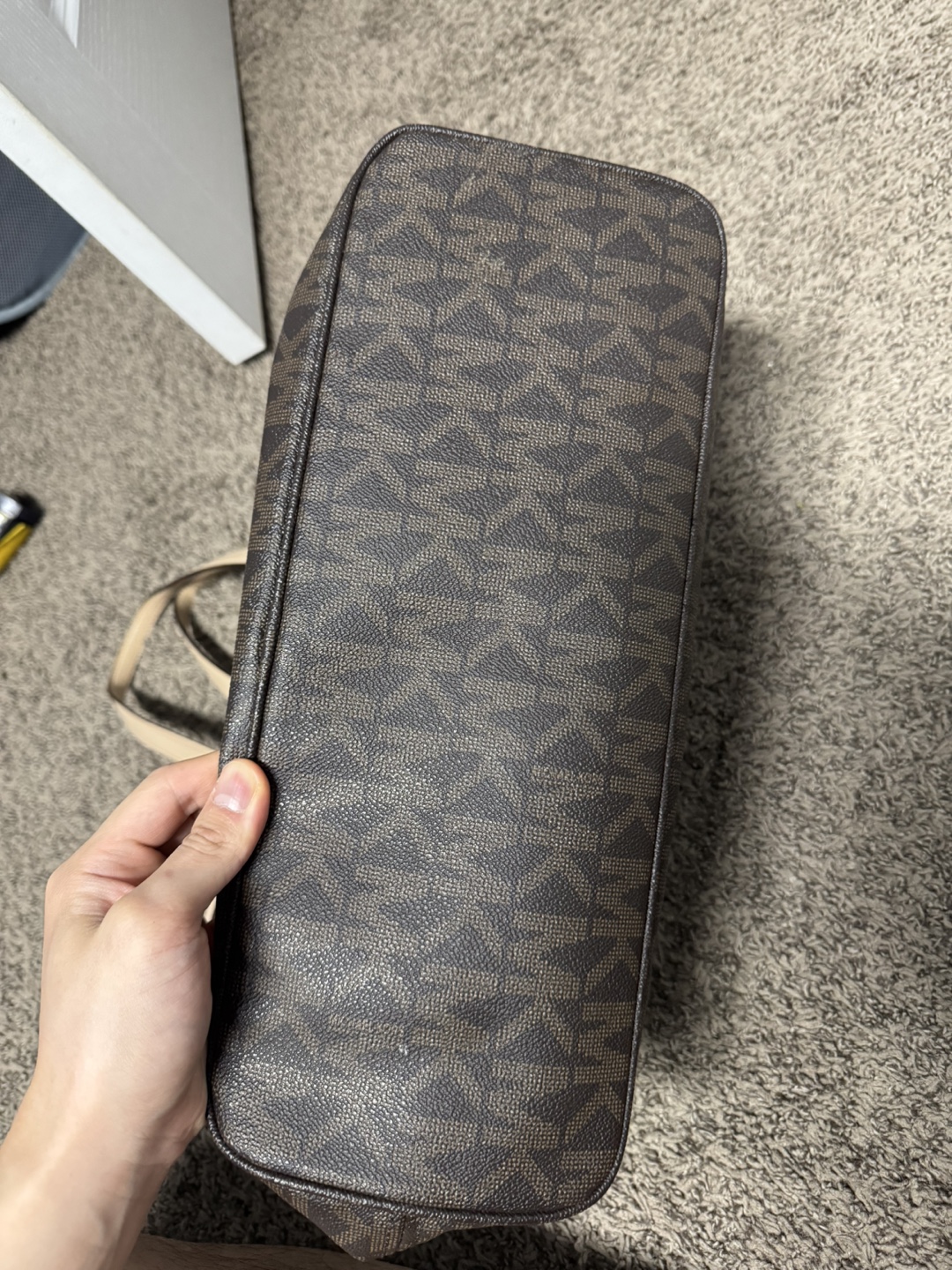 Michael Kors Jet Set Tote - photo 4