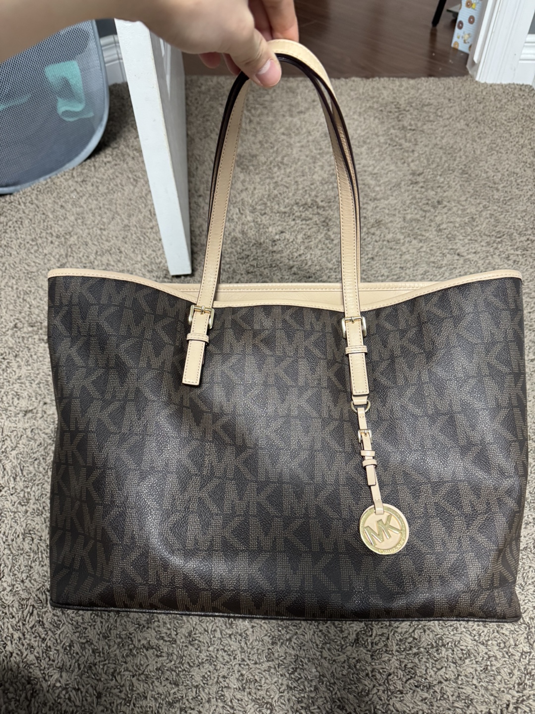 Michael Kors Jet Set Tote