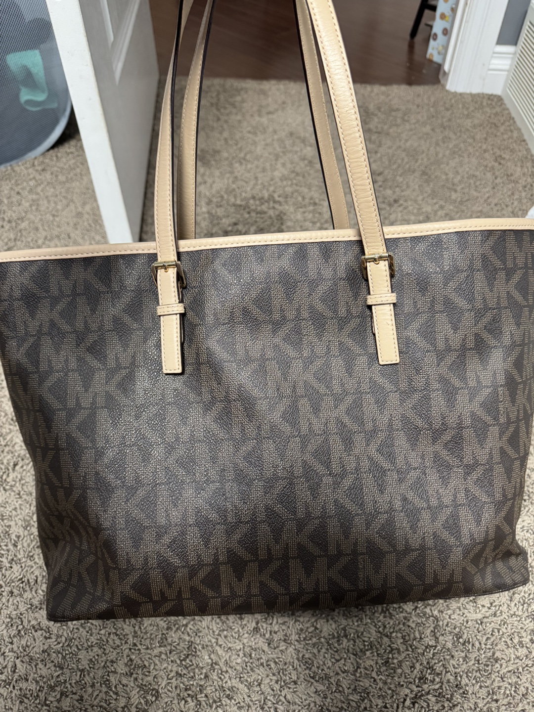 Michael Kors Jet Set Tote - photo 3