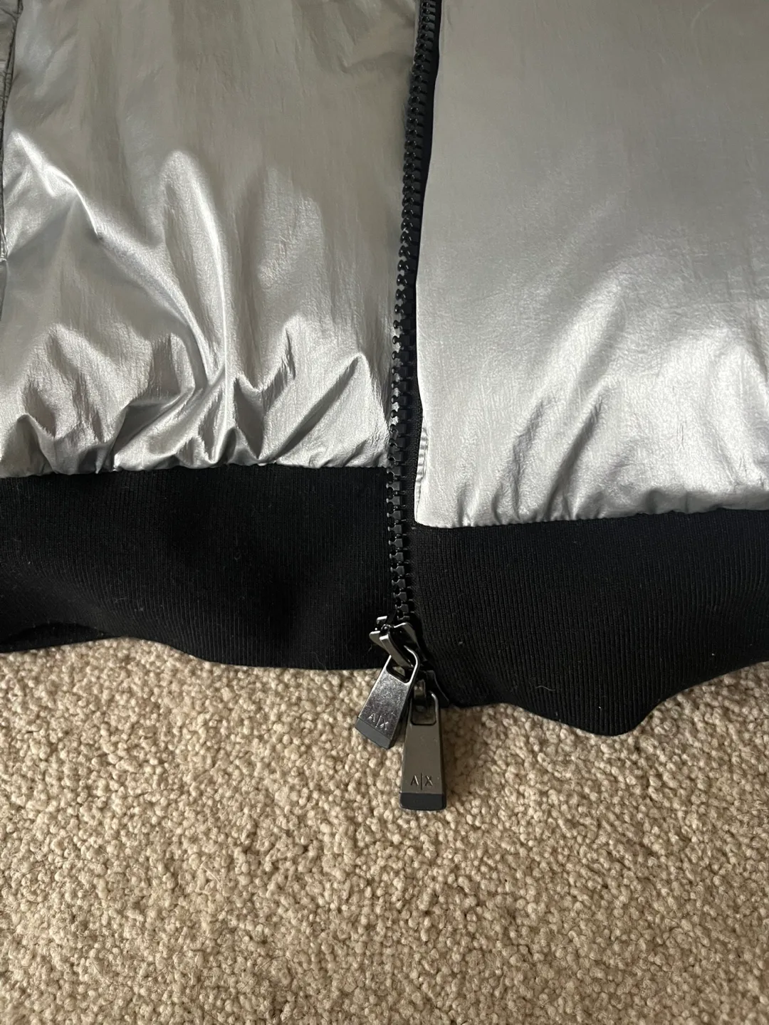 Armani Exchange Silver Puffer Jacket - Size Large image indicator(3)