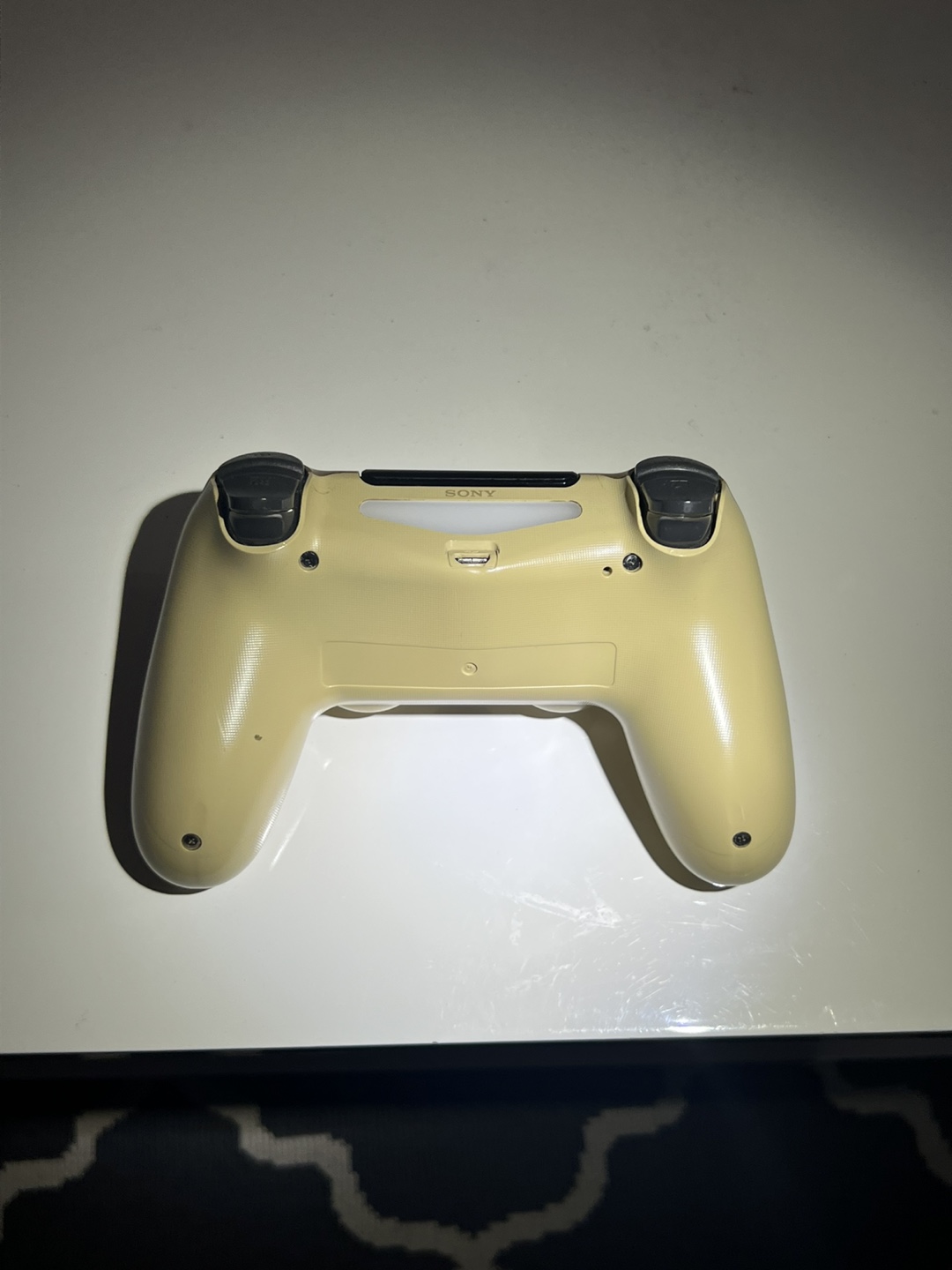 Gold PS4 Controller - photo 2