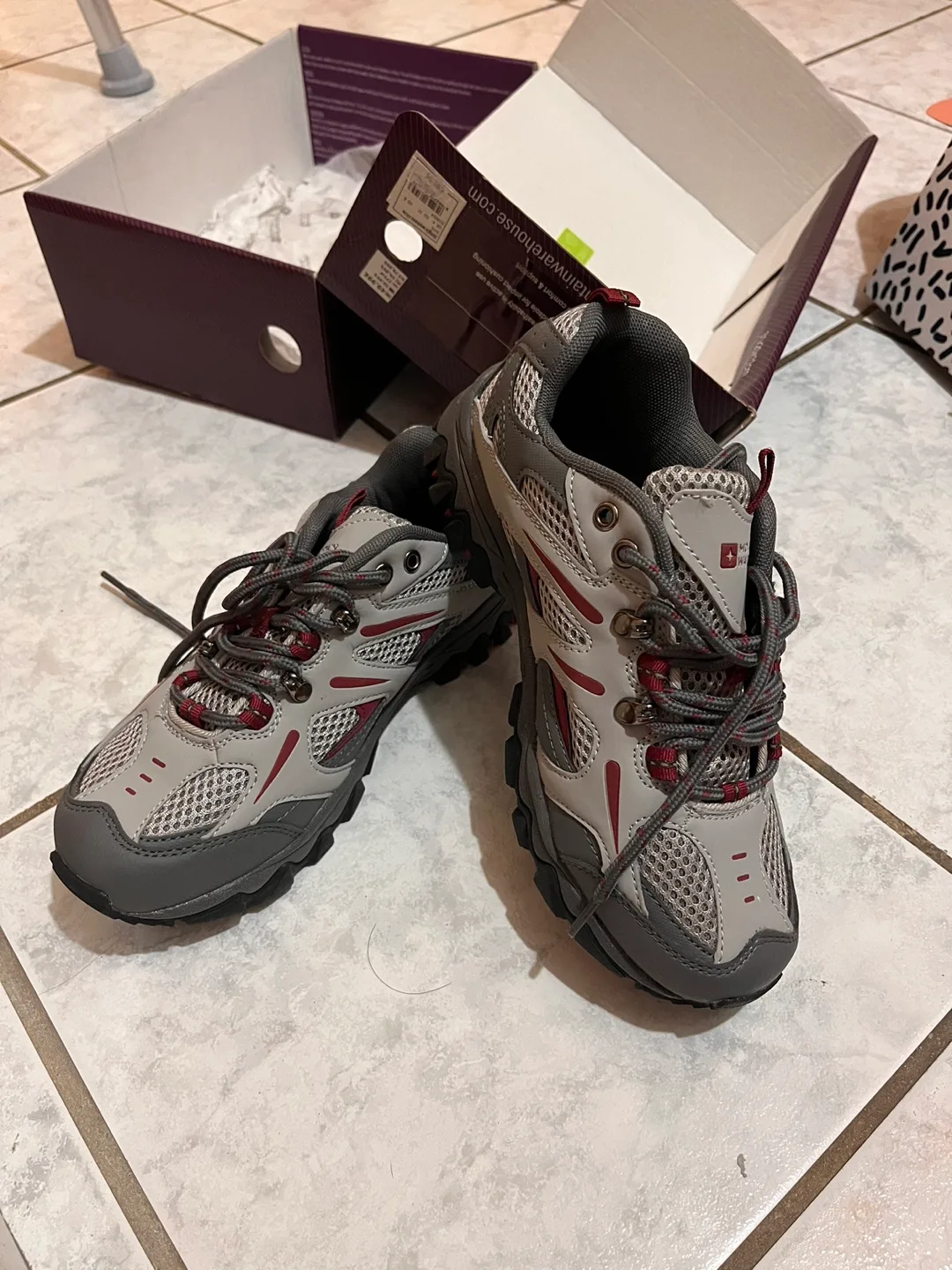 Hiking/trekking shoes womens image indicator(2)